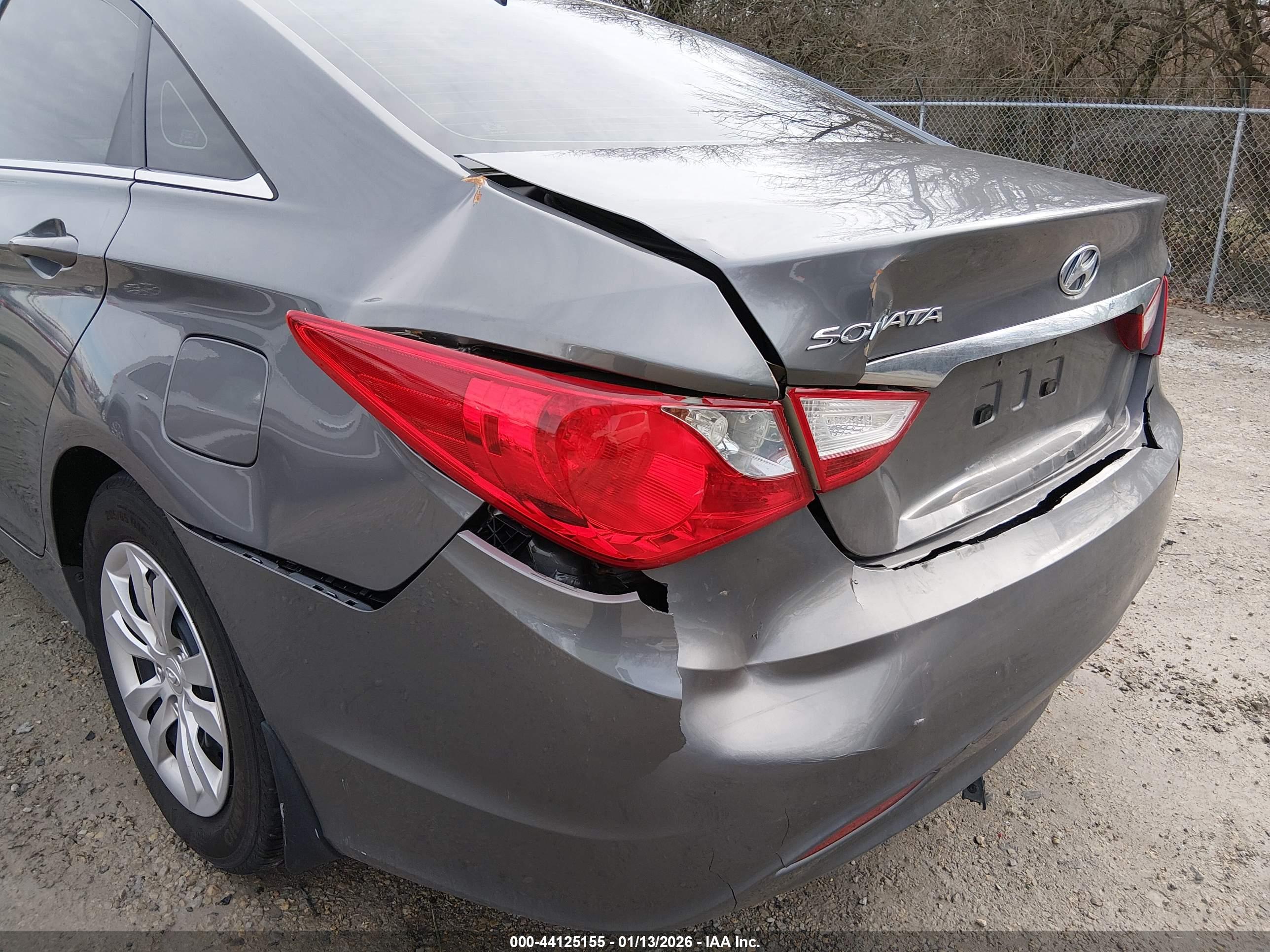 HYUNDAI SONATA image 6