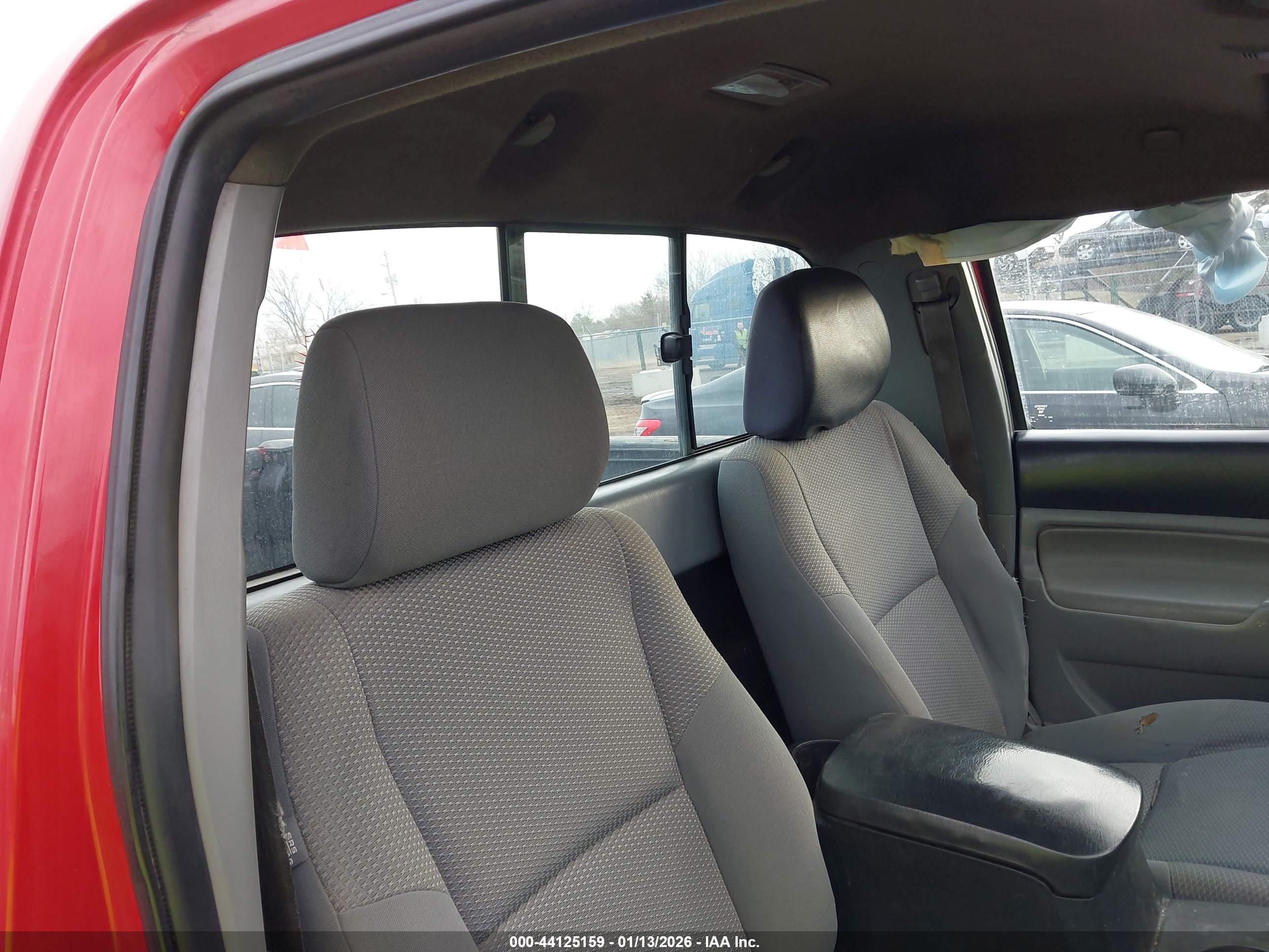 TOYOTA TACOMA image 8
