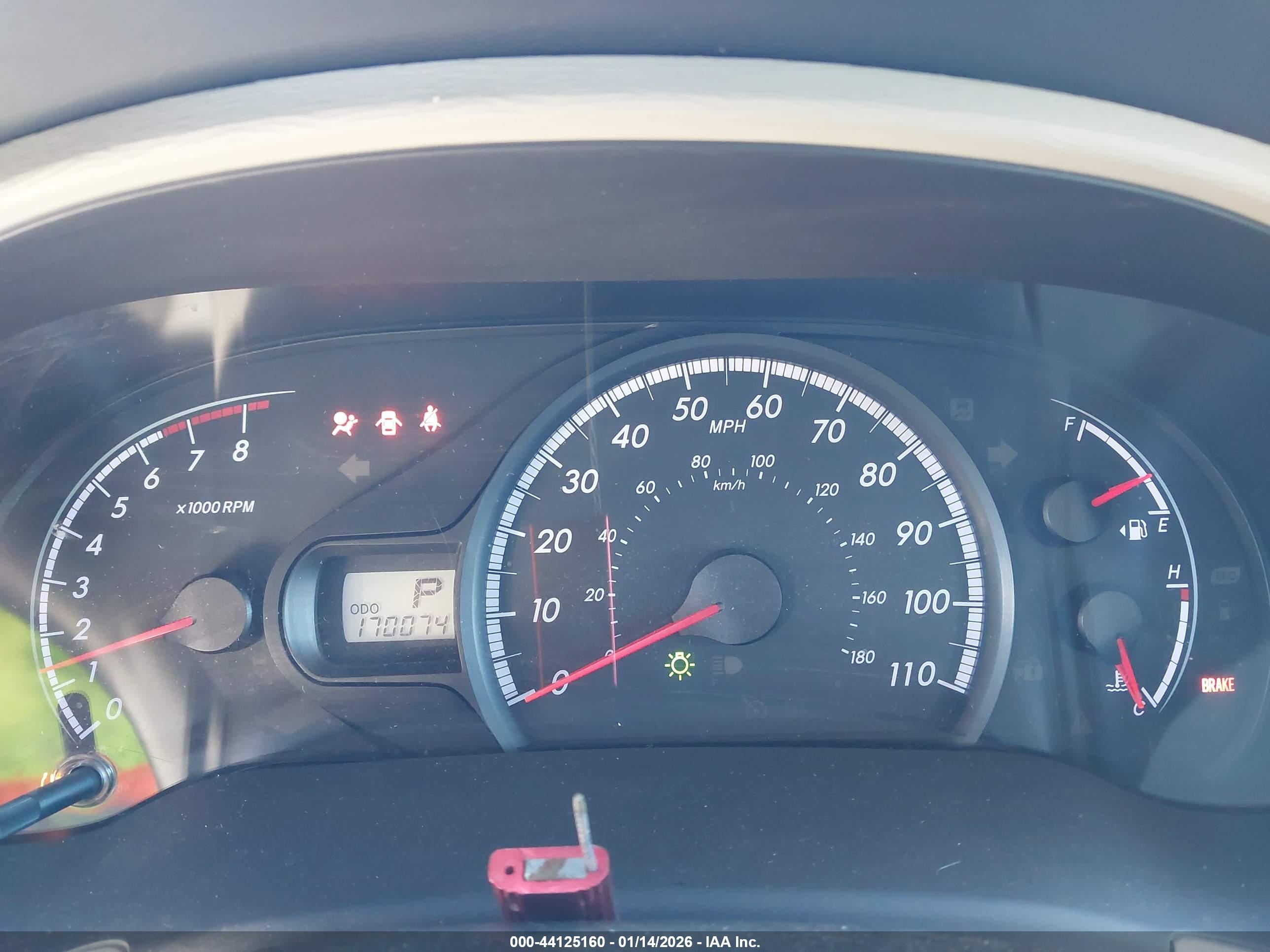 TOYOTA SIENNA image 7