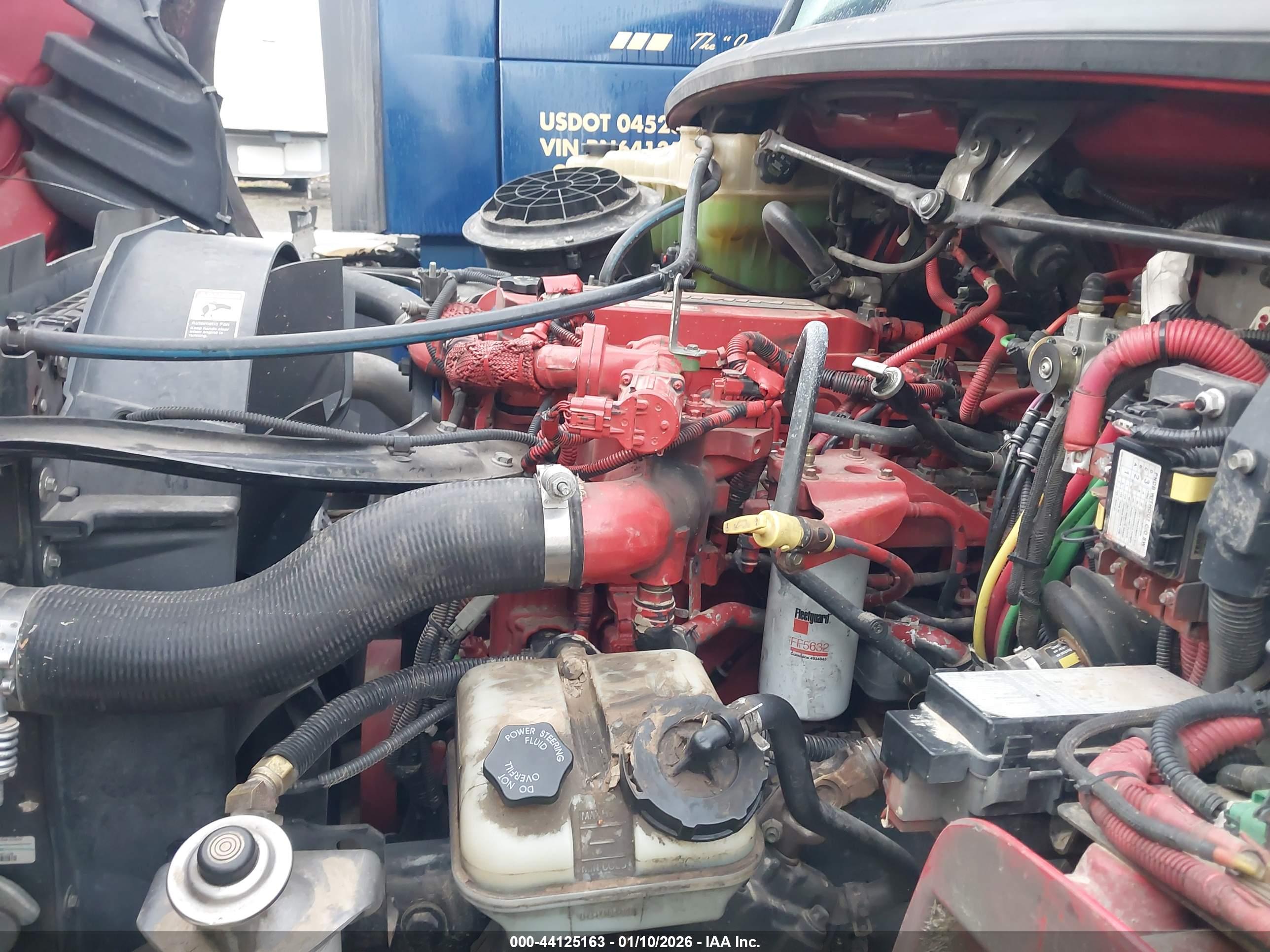 FREIGHTLINER M2 image 10