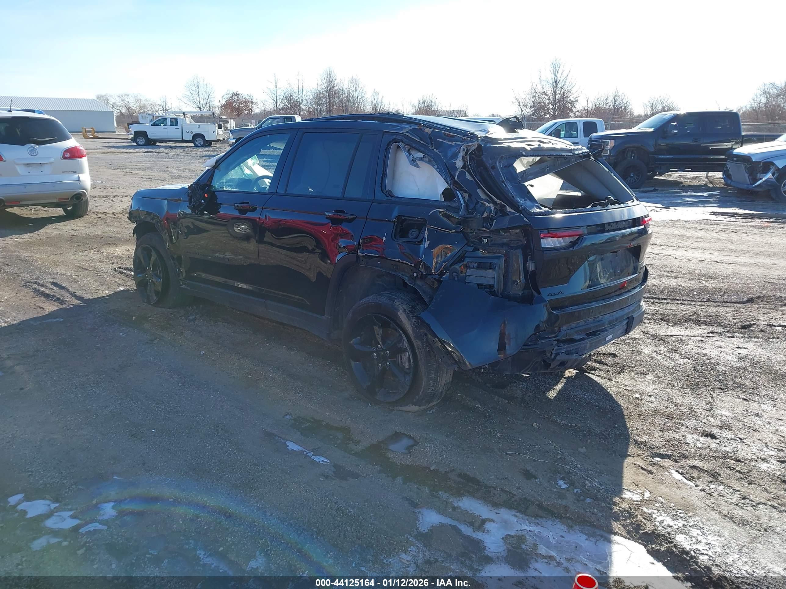 JEEP GRAND image 3