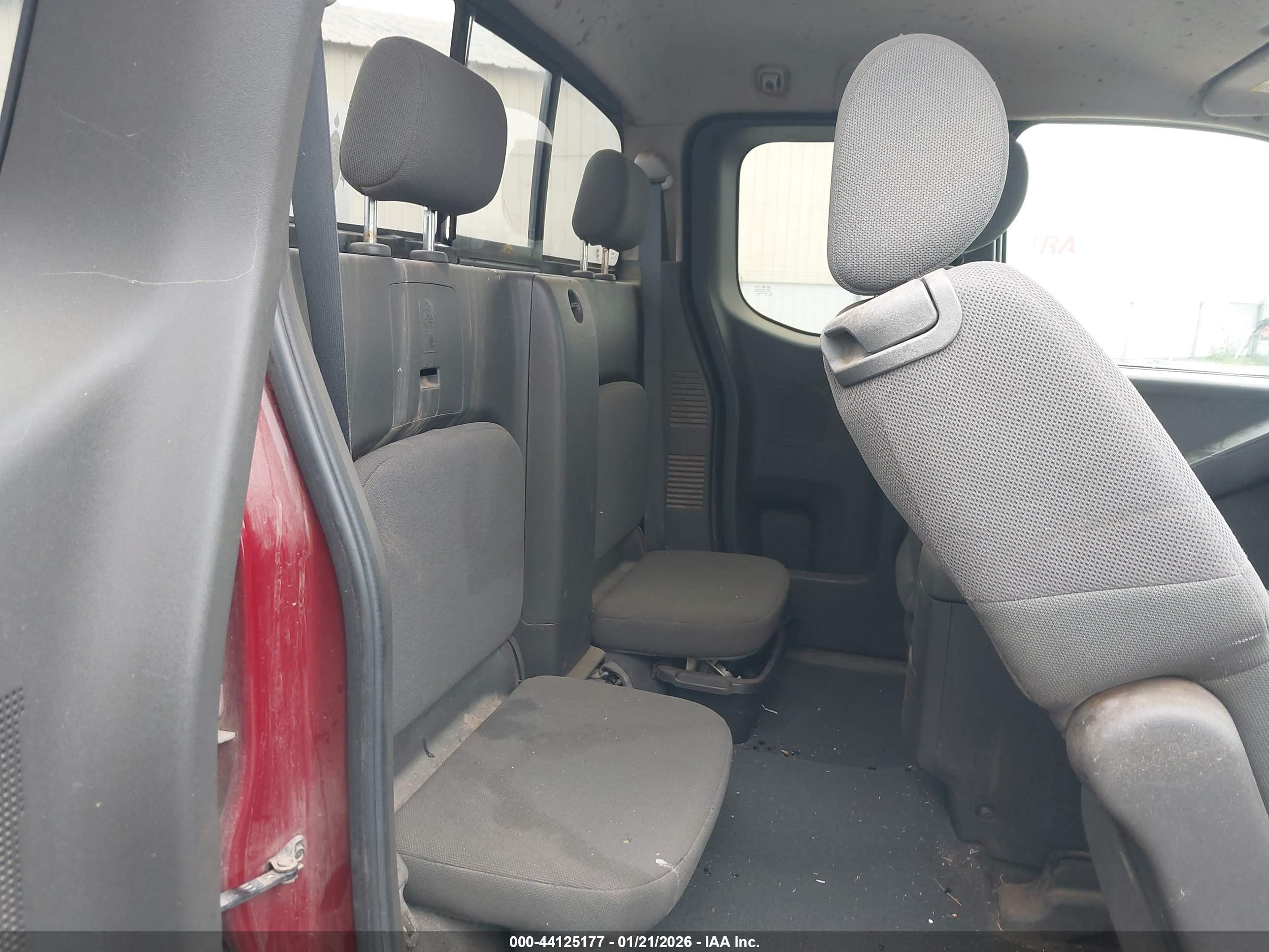 NISSAN FRONTIER image 8
