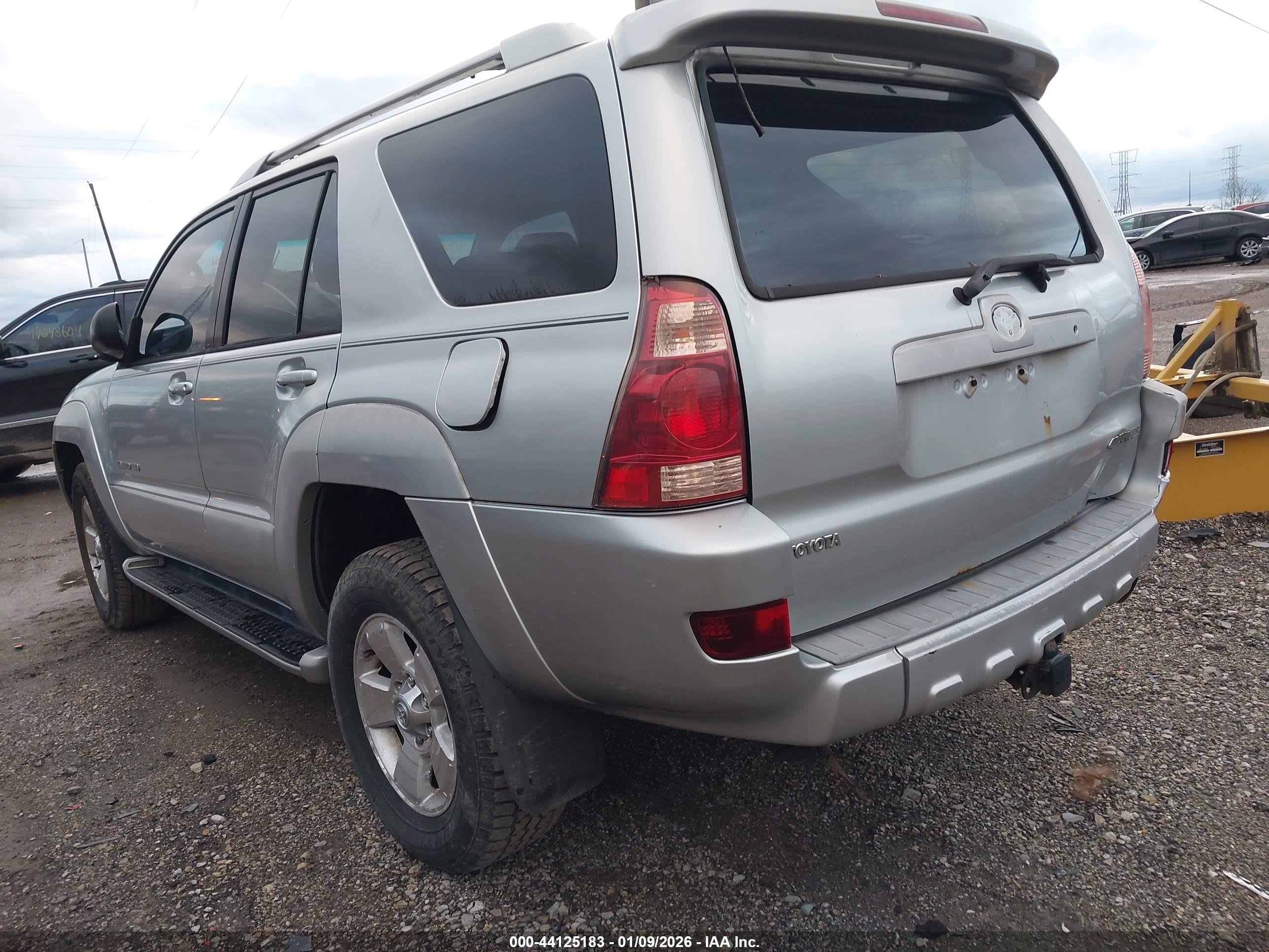 TOYOTA 4RUNNER image 3