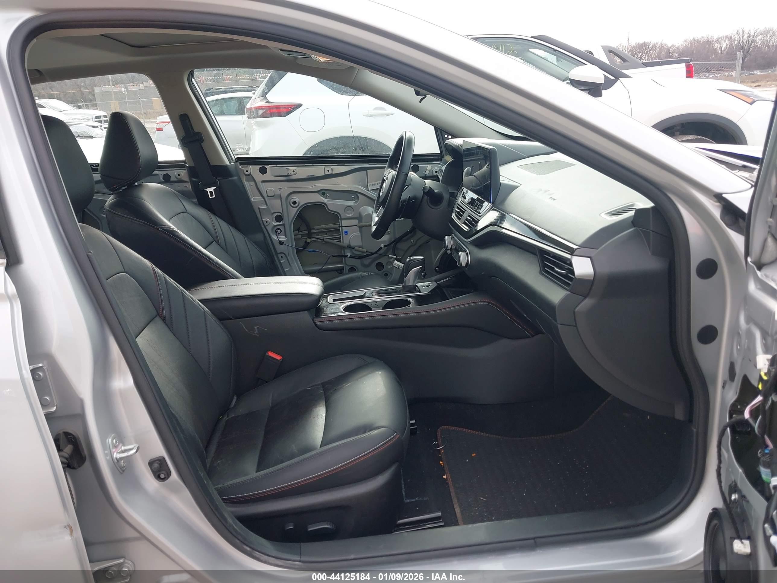 NISSAN ALTIMA image 5