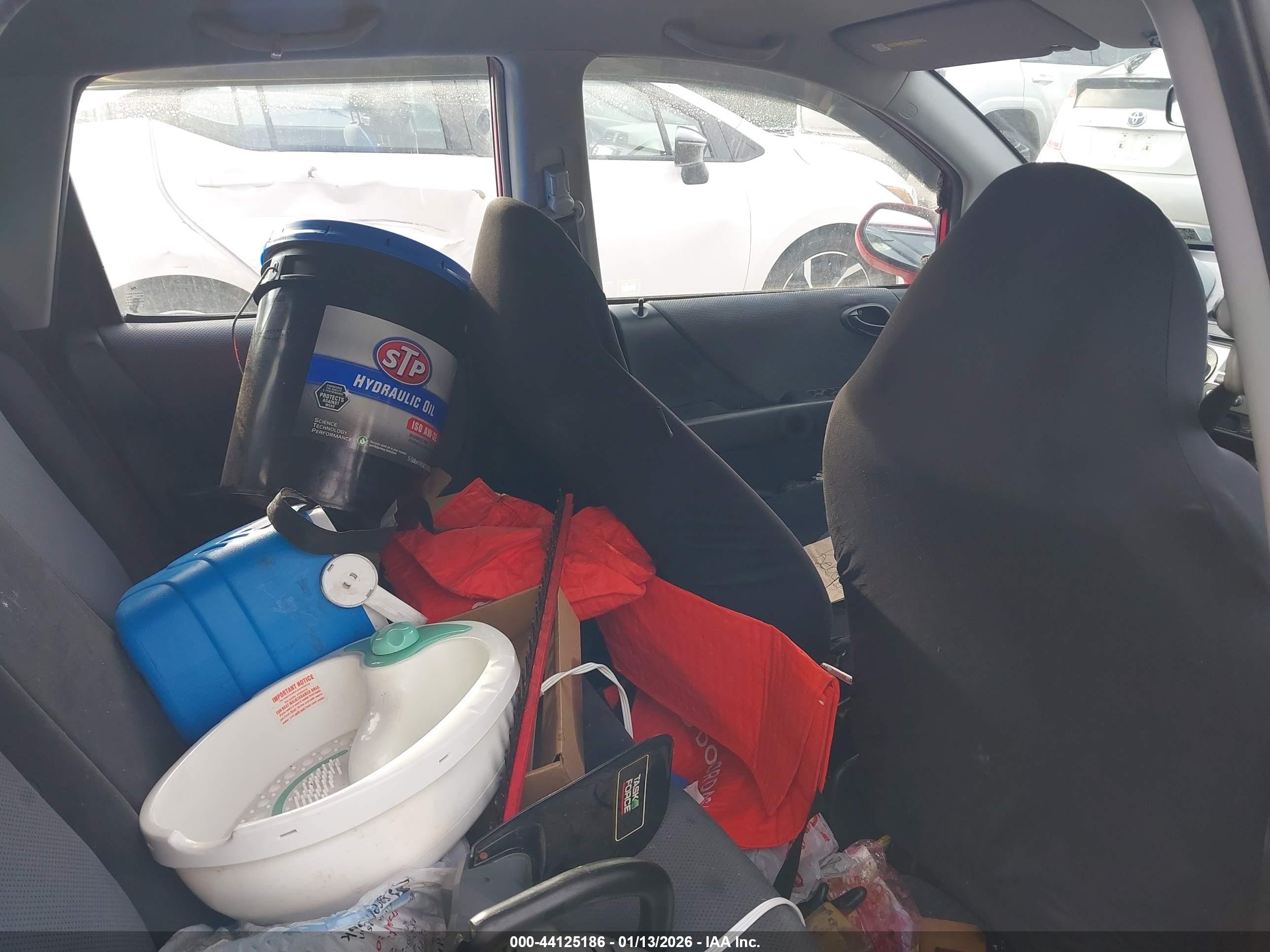HONDA FIT image 8