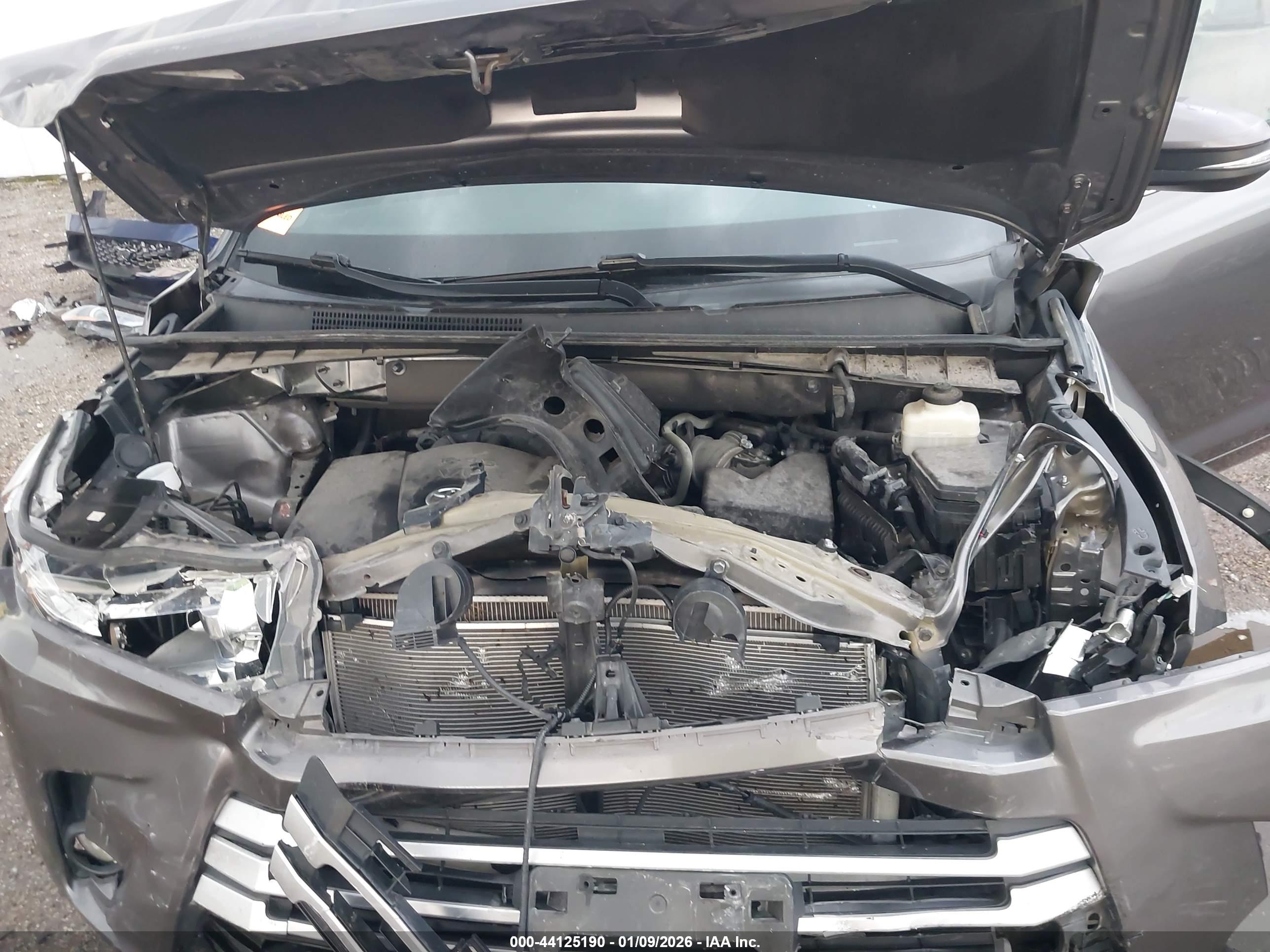 TOYOTA HIGHLANDER image 10