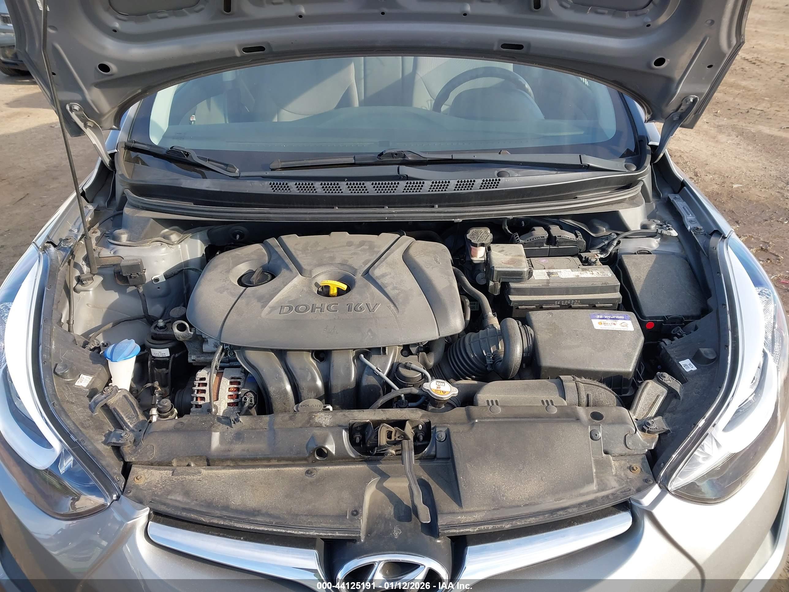 HYUNDAI ELANTRA image 10