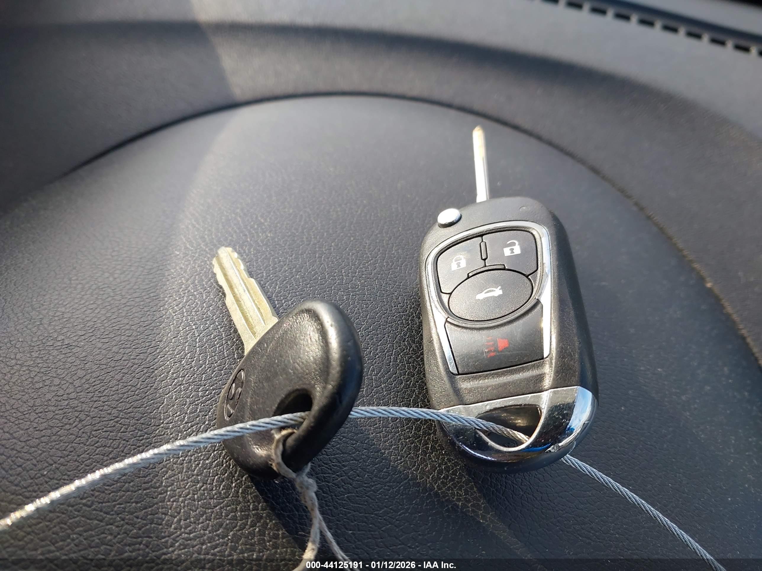 HYUNDAI ELANTRA image 11
