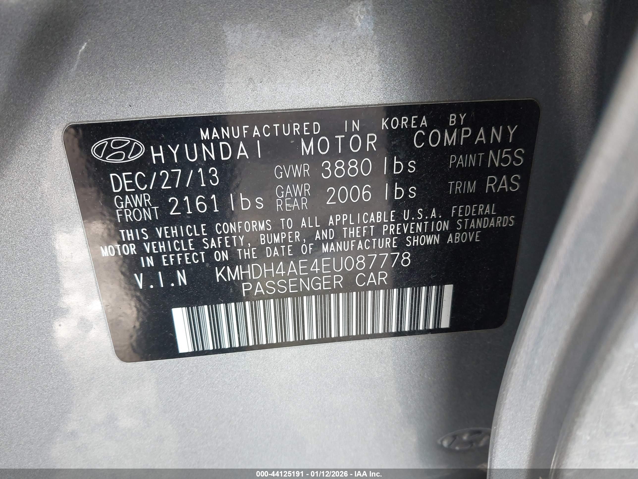 HYUNDAI ELANTRA image 9