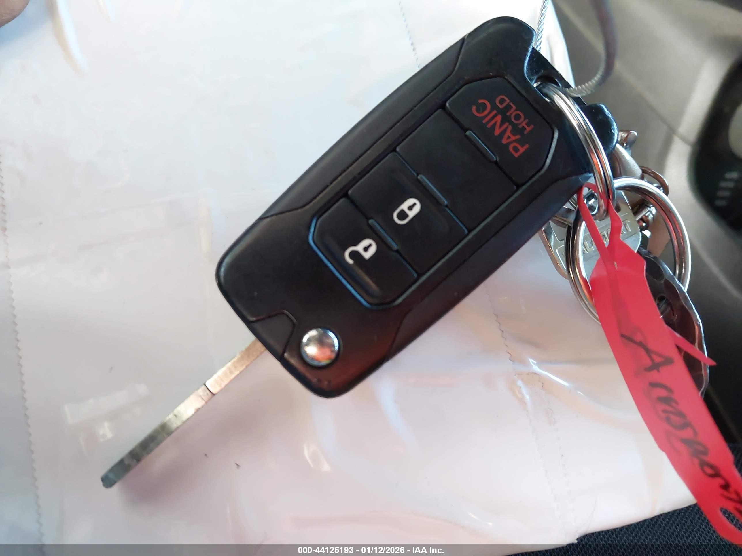 JEEP RENEGADE image 11