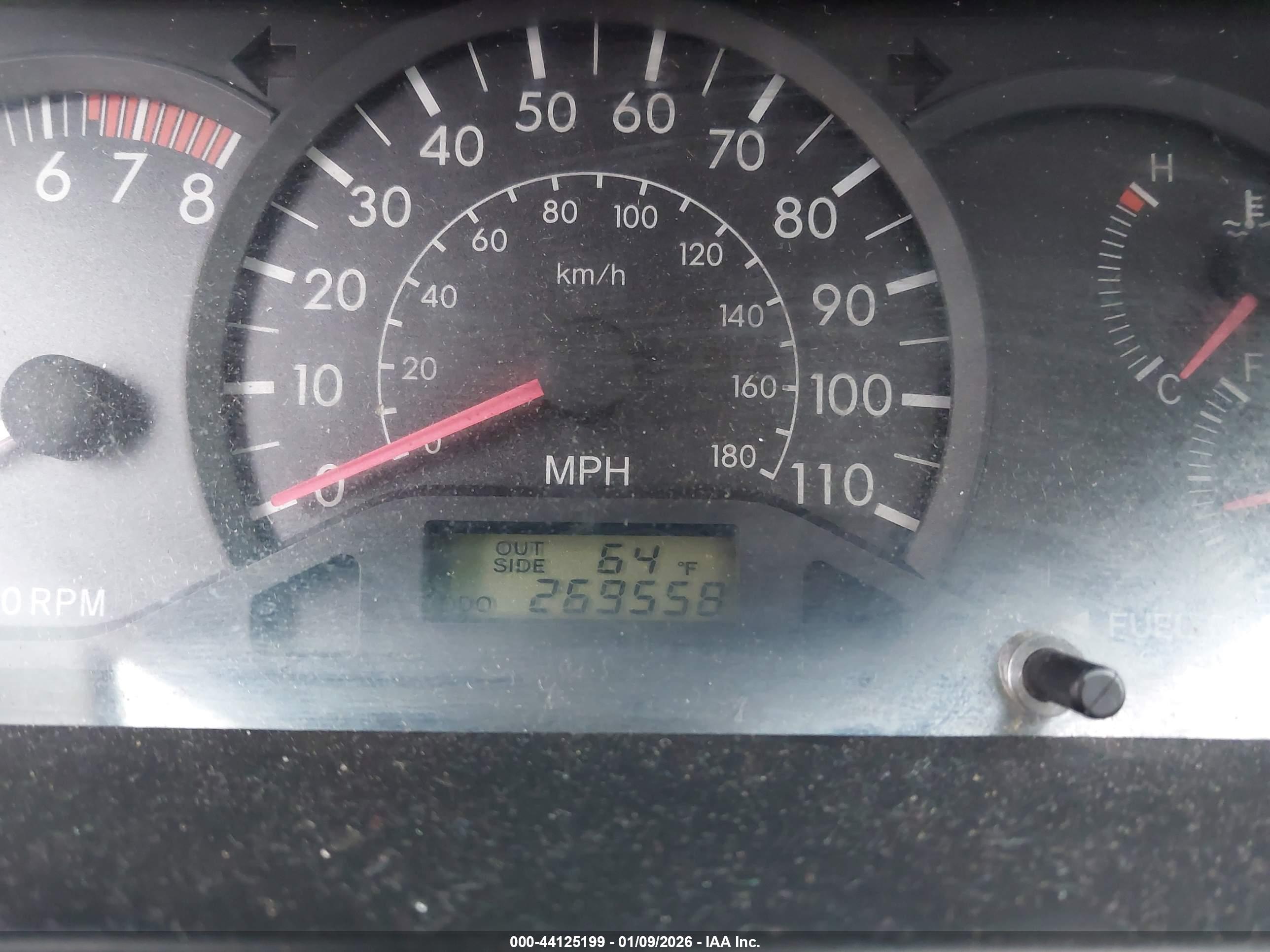 TOYOTA COROLLA image 7
