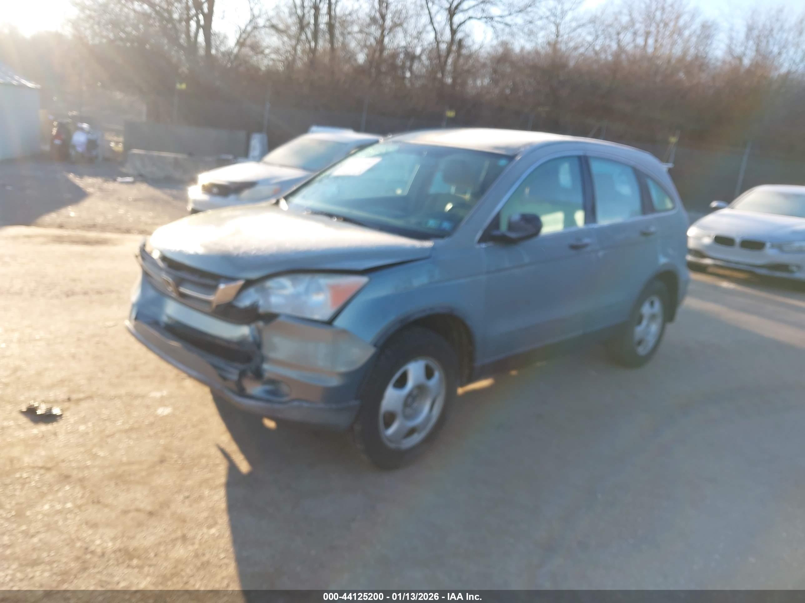 HONDA CR-V image 2