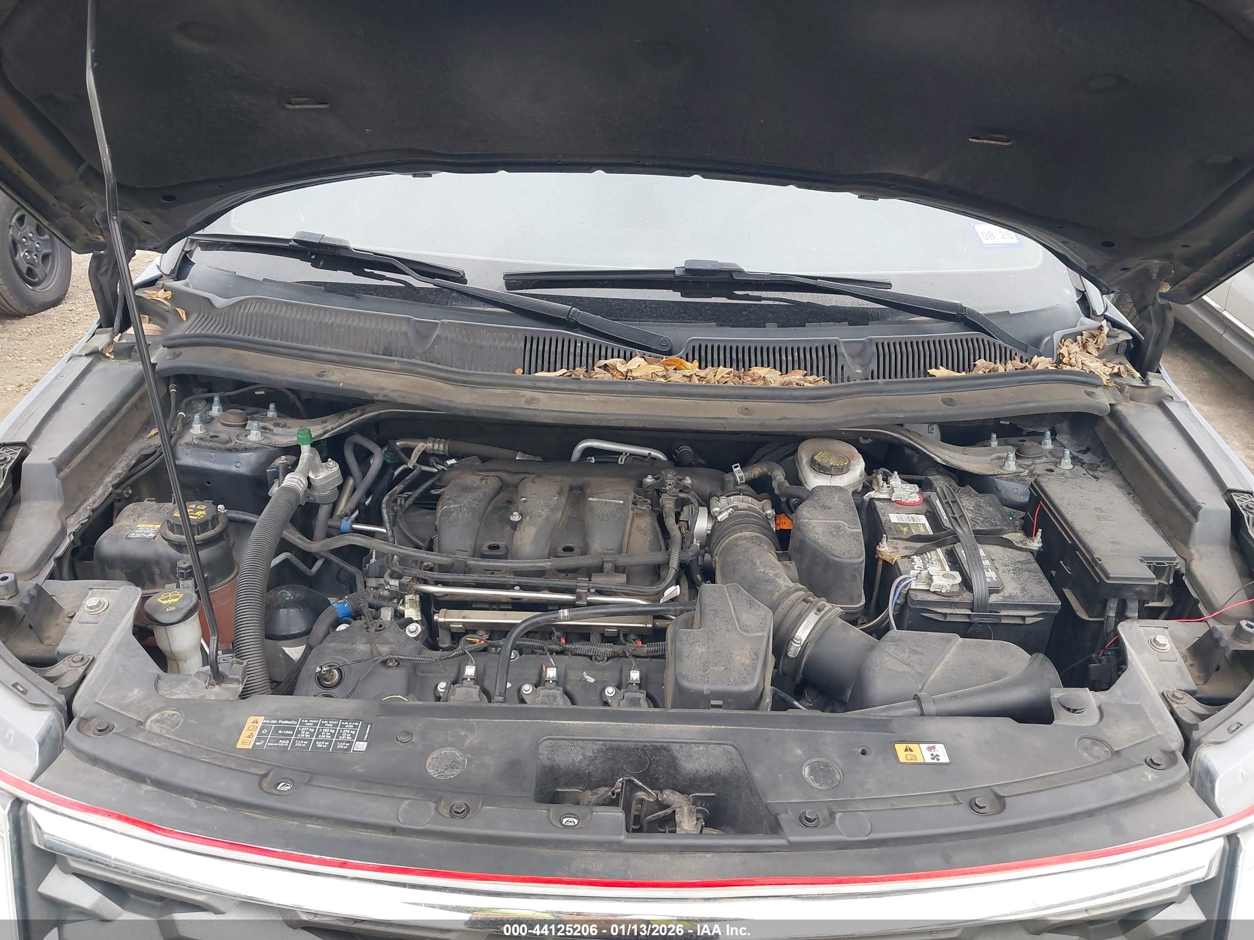 FORD EXPLORER image 10