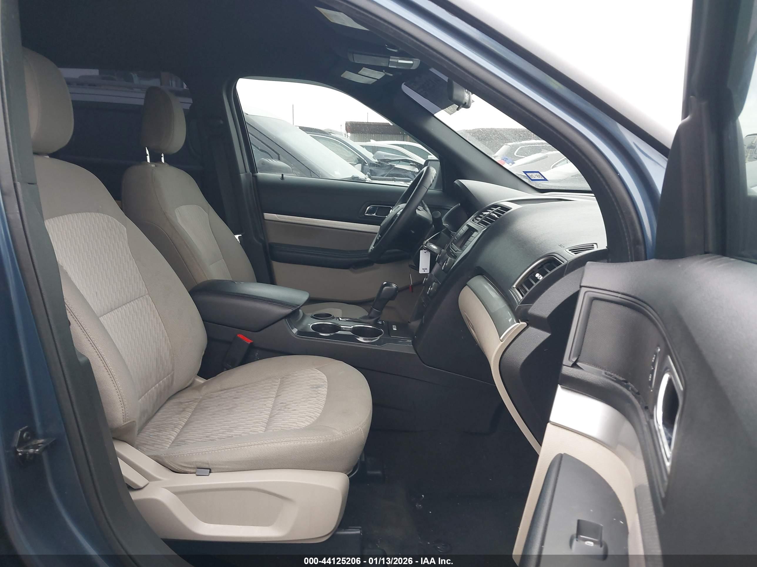 FORD EXPLORER image 5