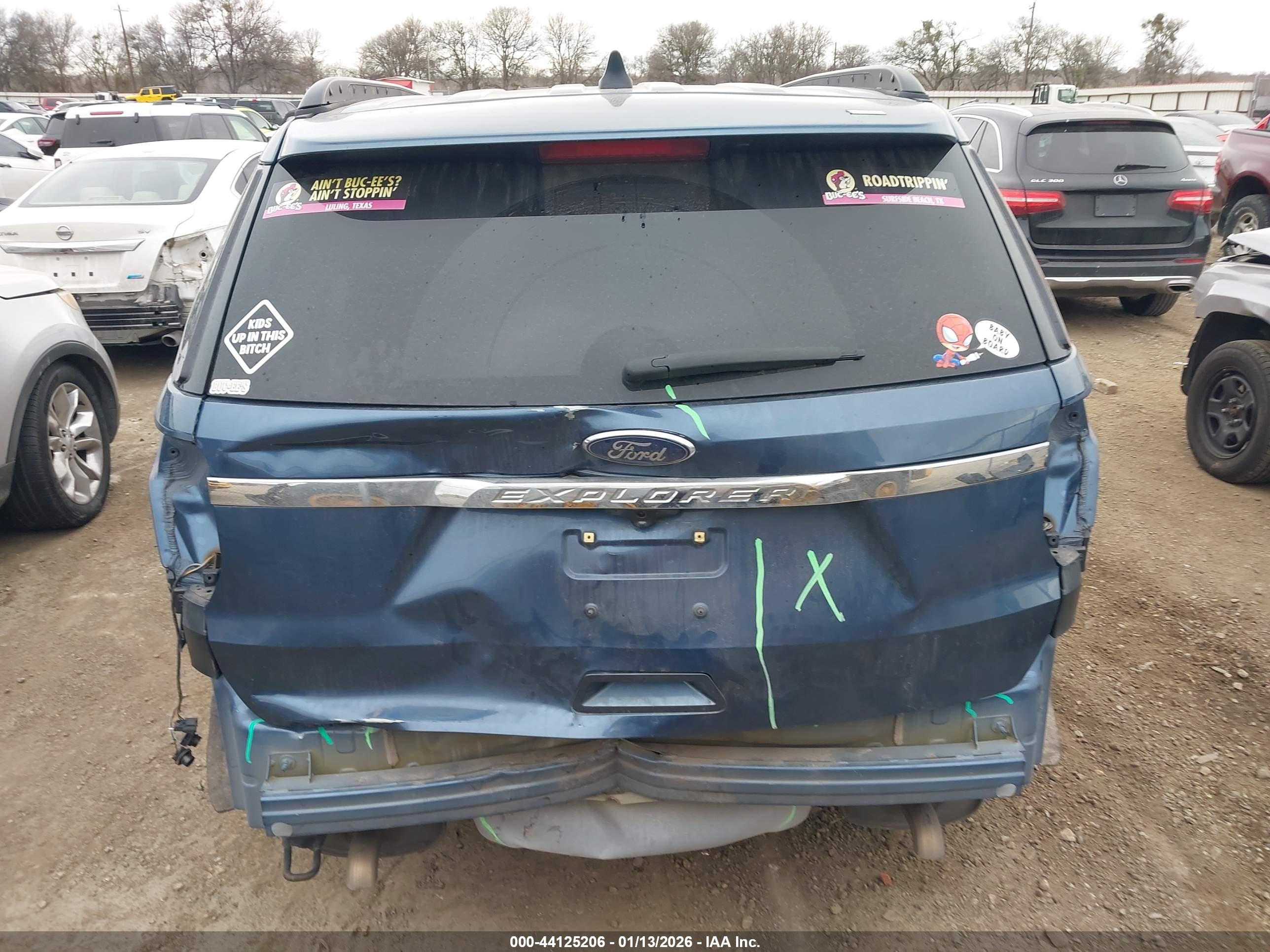 FORD EXPLORER image 6