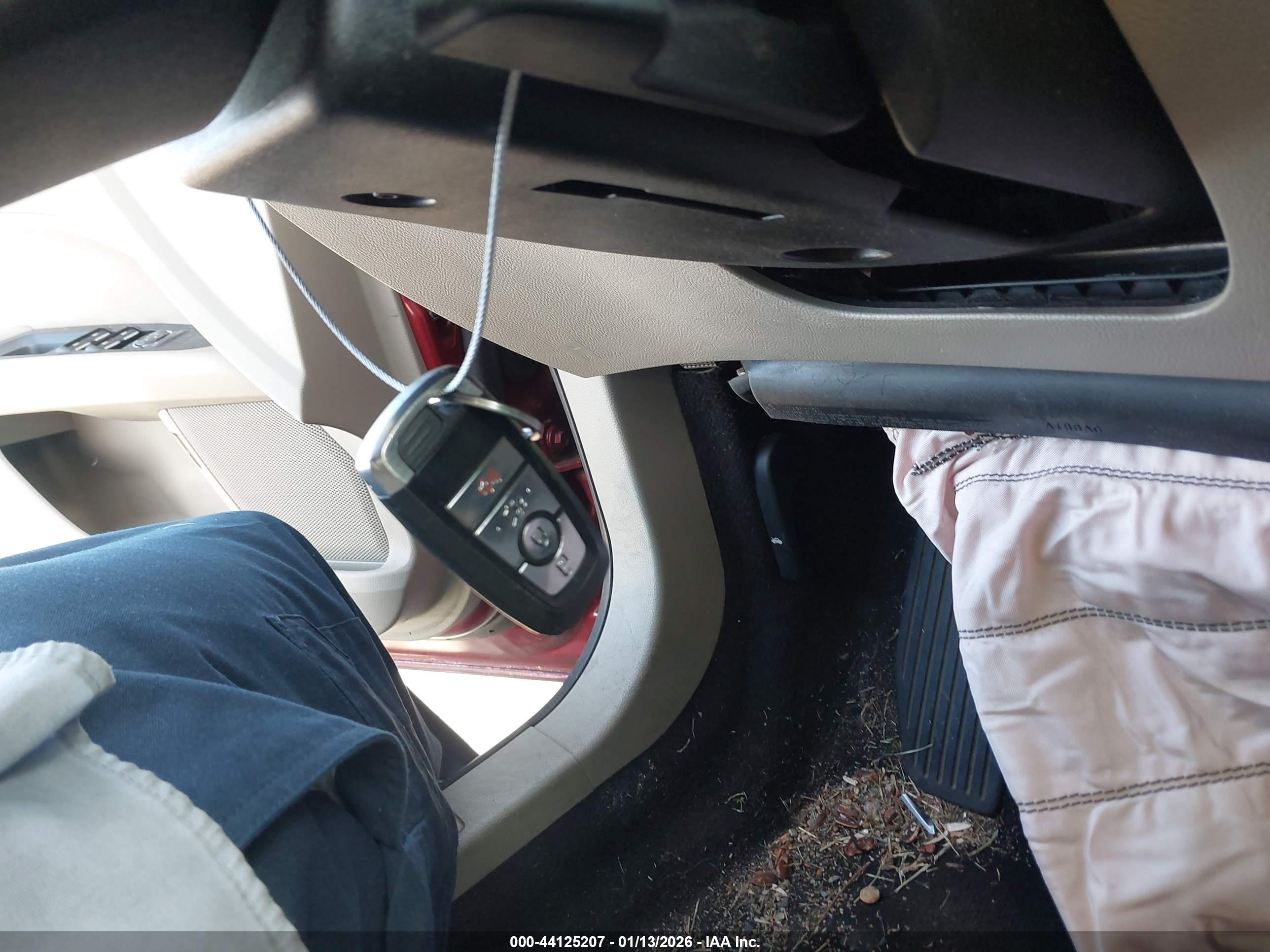FORD FUSION image 11