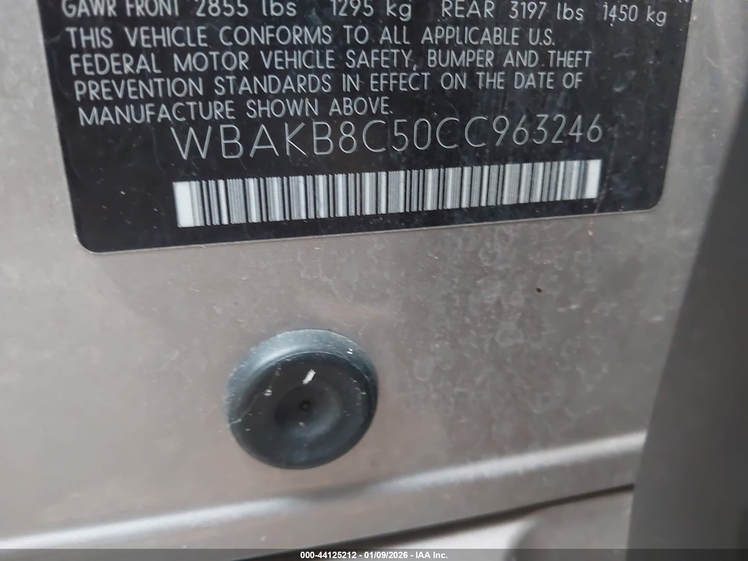 BMW 750LI image 9