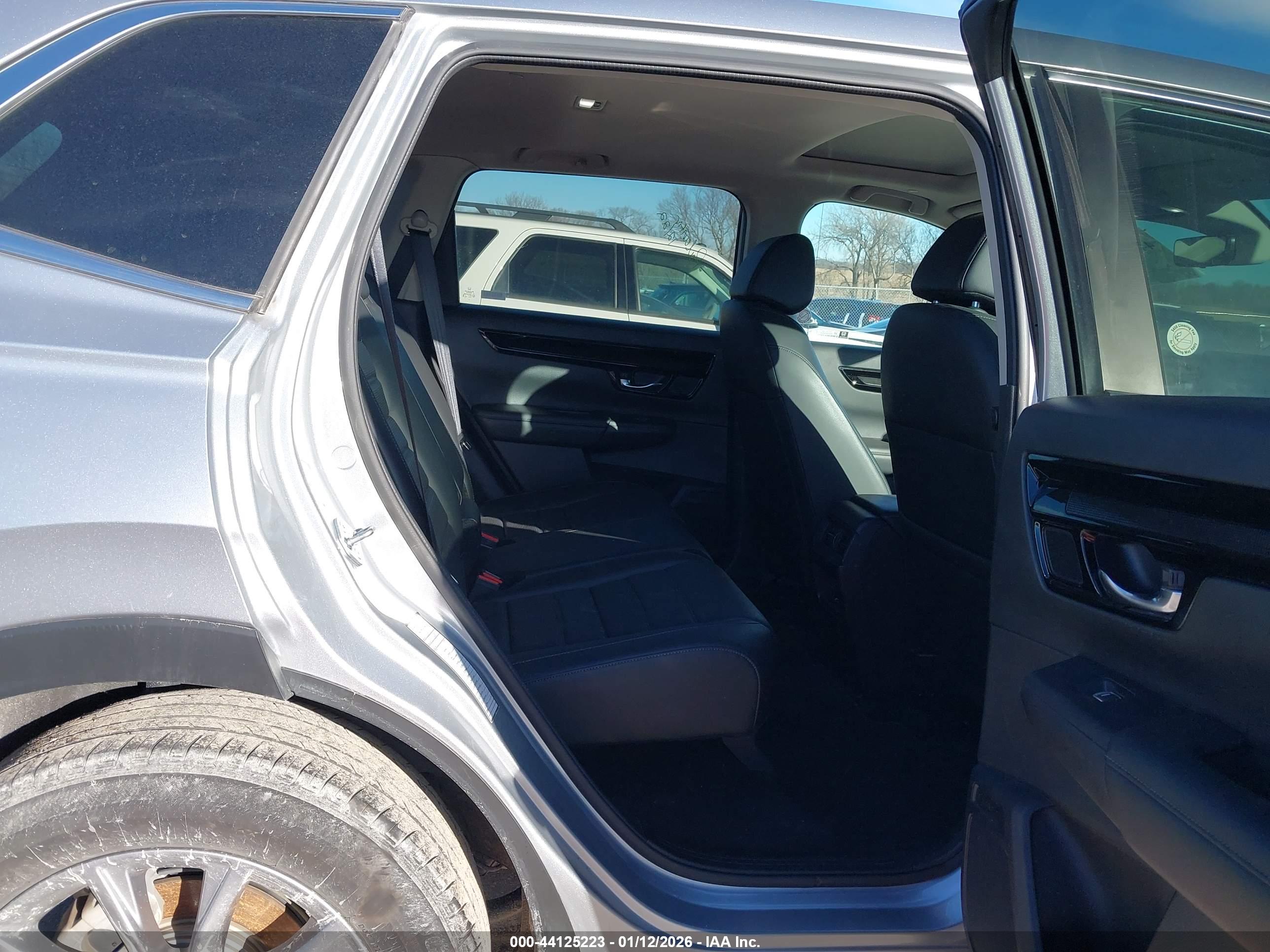 HONDA CR-V image 8
