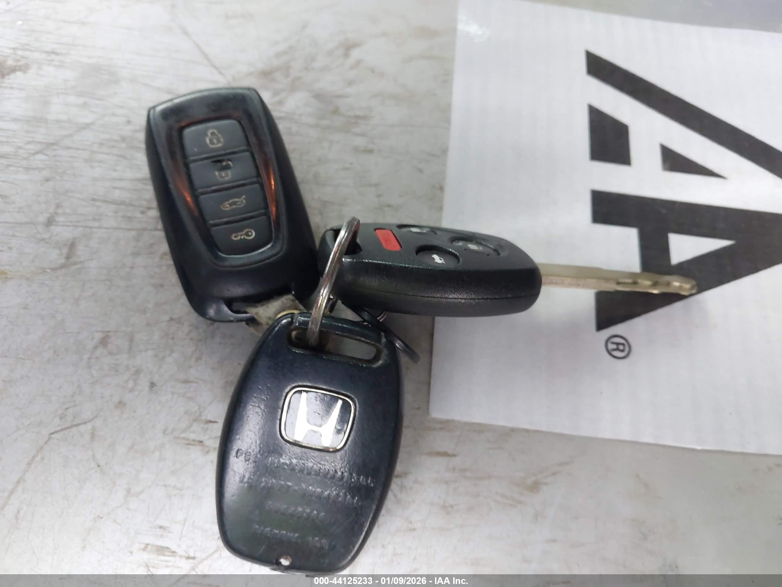 HONDA PILOT image 11