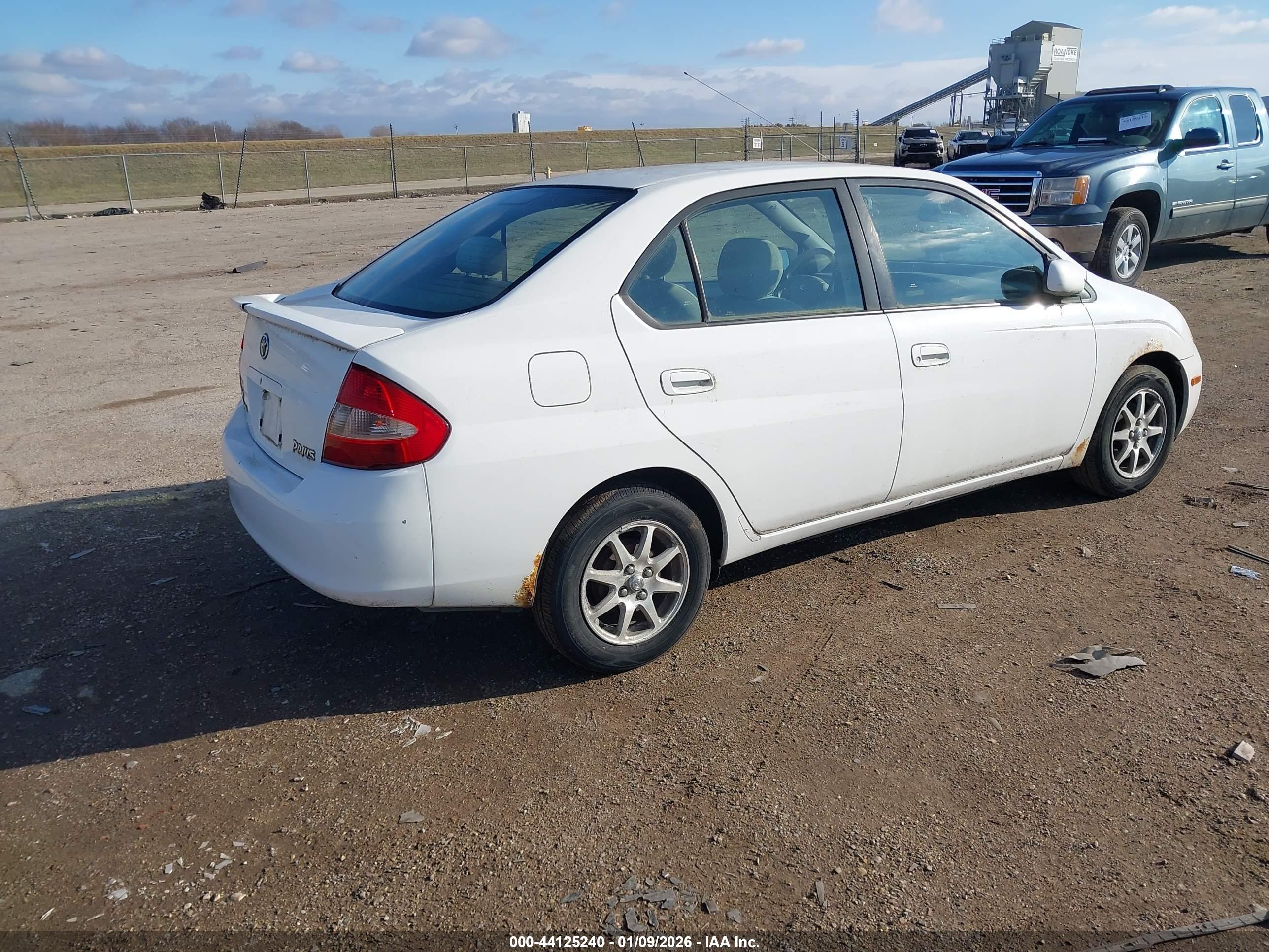 TOYOTA PRIUS image 4