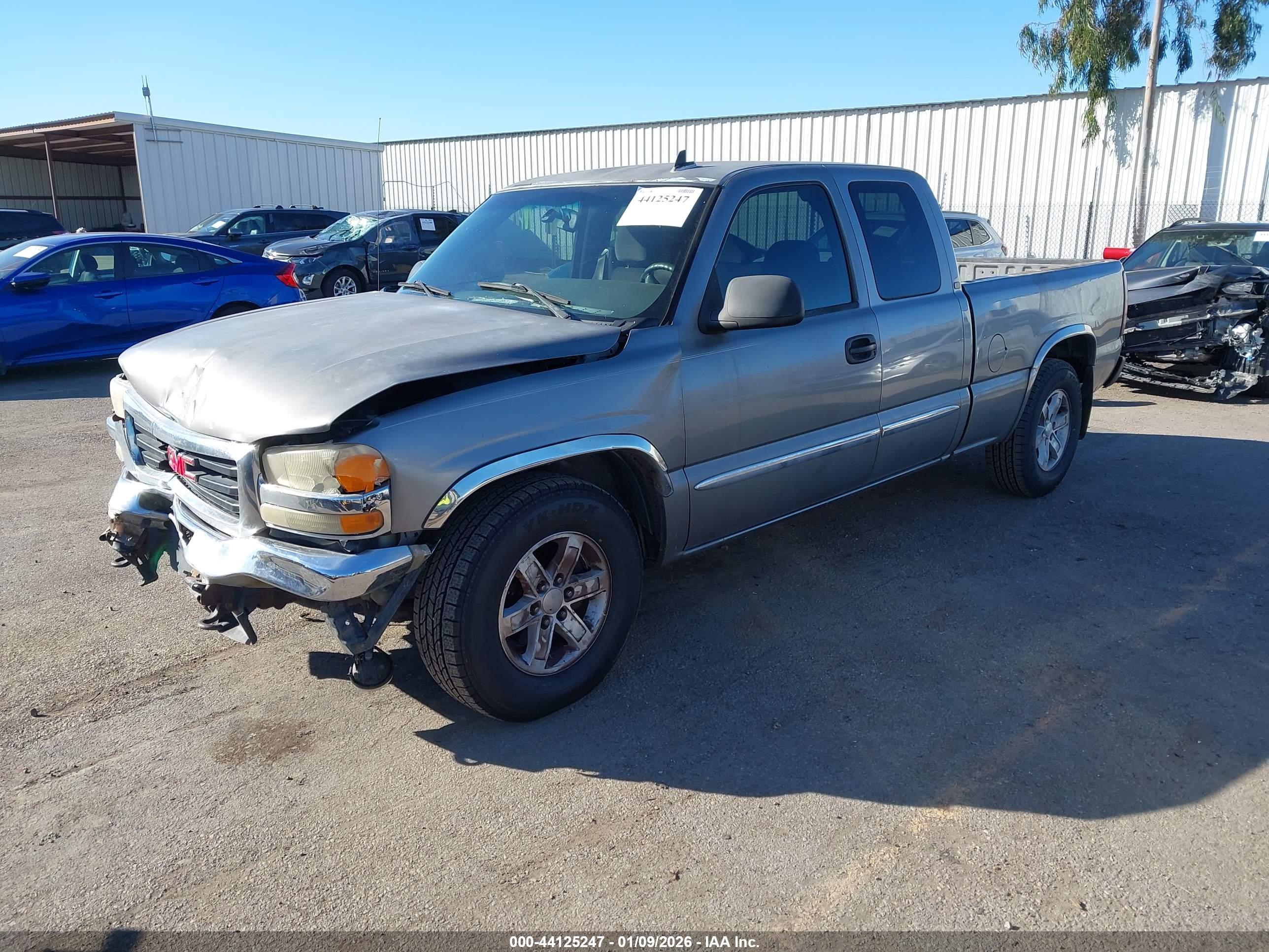 GMC SIERRA image 2