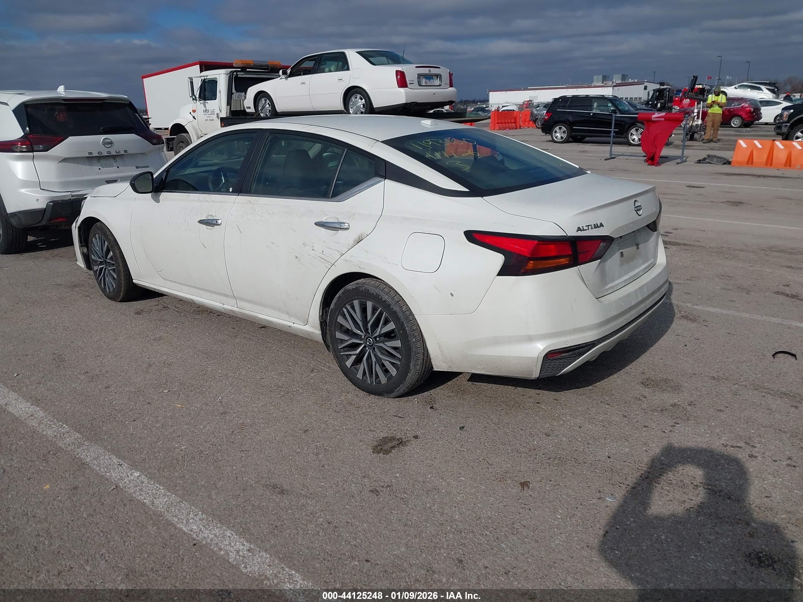NISSAN ALTIMA image 3