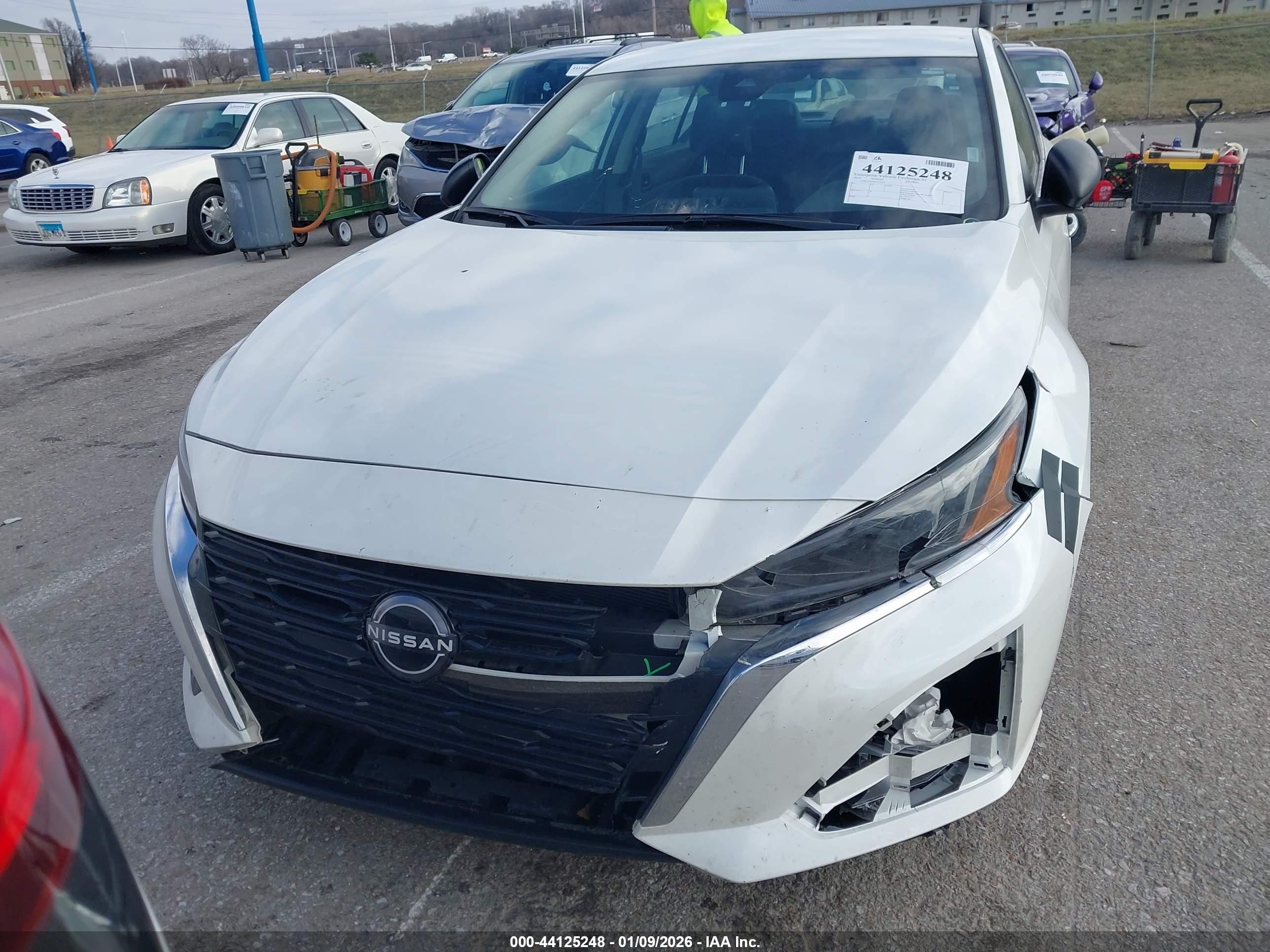 NISSAN ALTIMA image 6