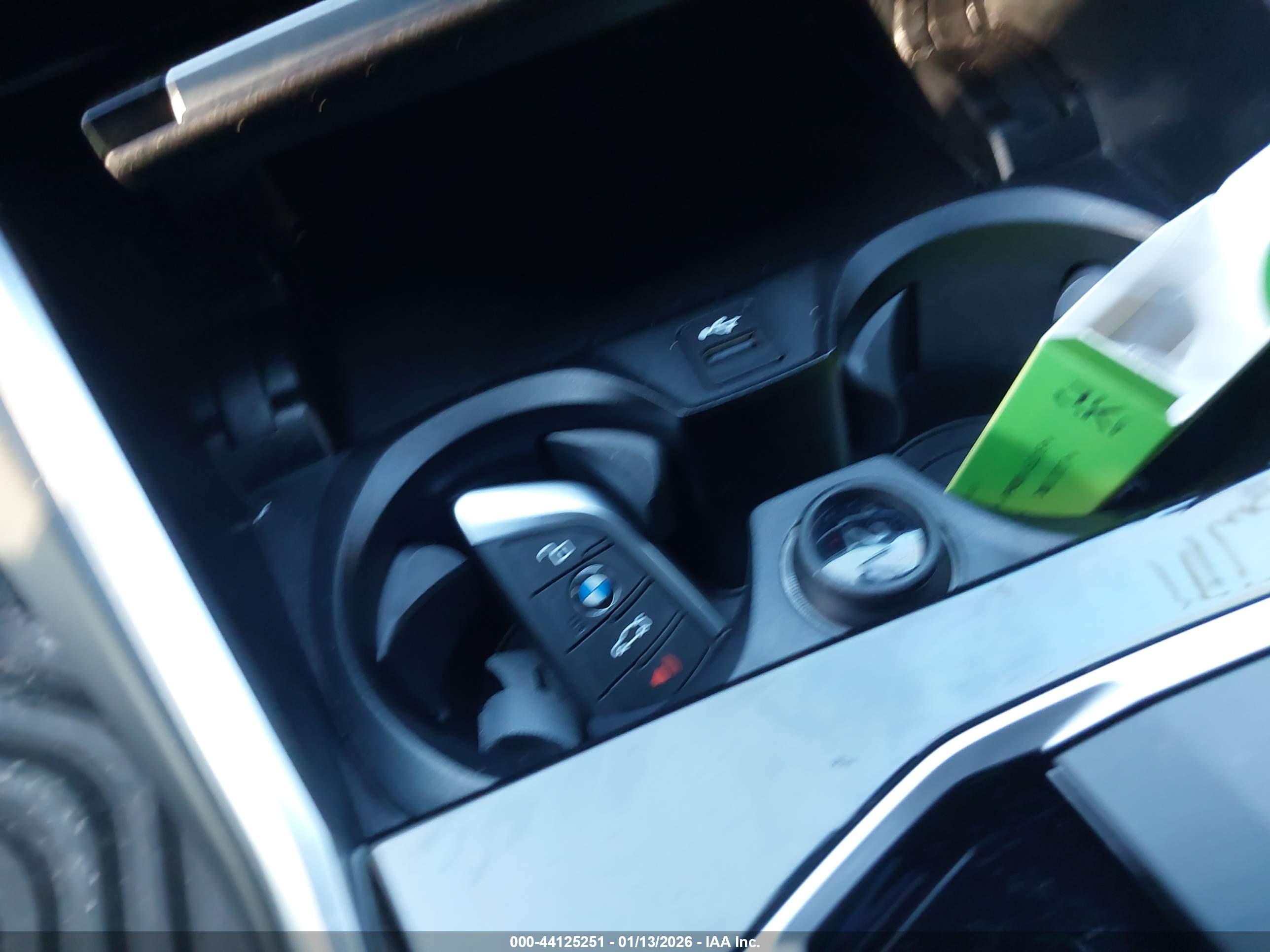BMW I4 image 11