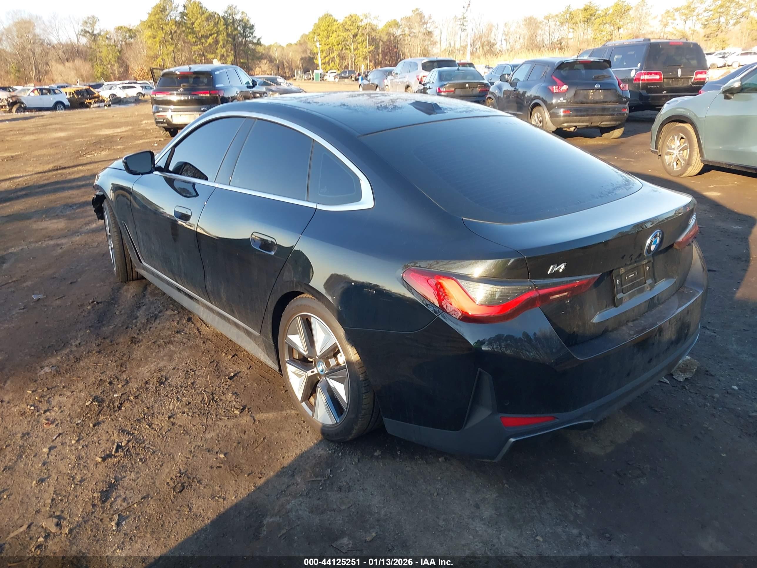 BMW I4 image 3