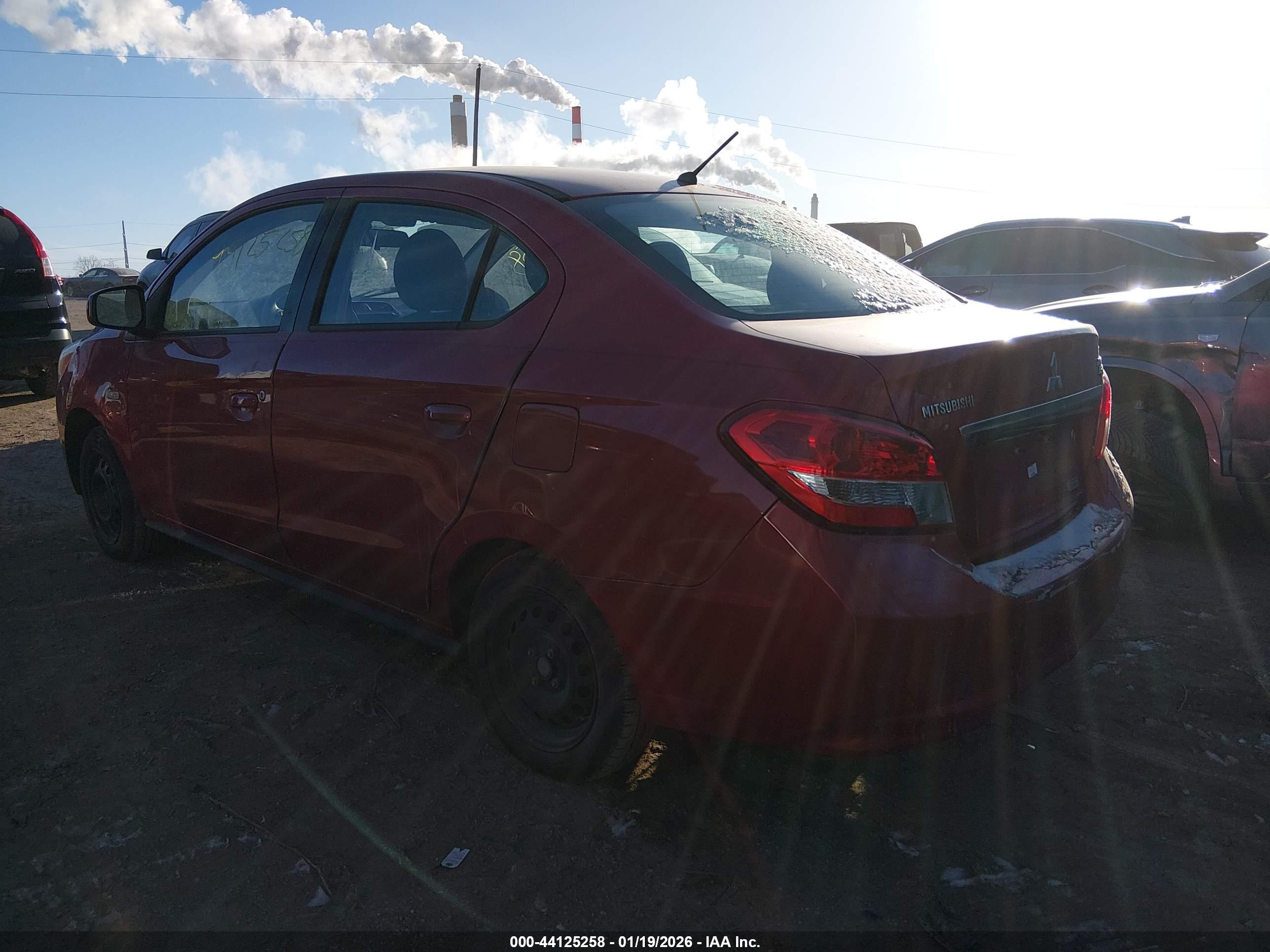 MITSUBISHI MIRAGE image 3