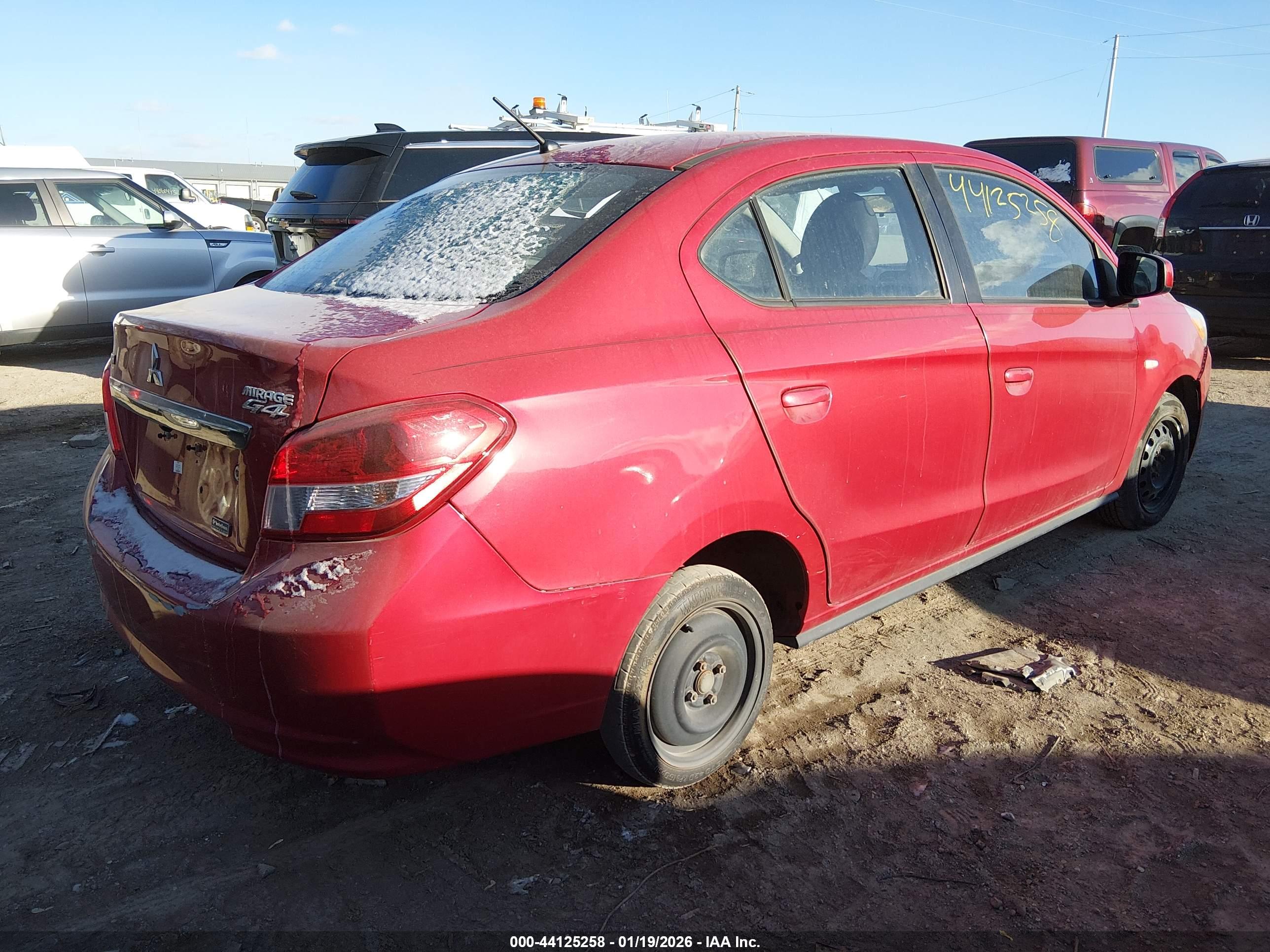 MITSUBISHI MIRAGE image 4