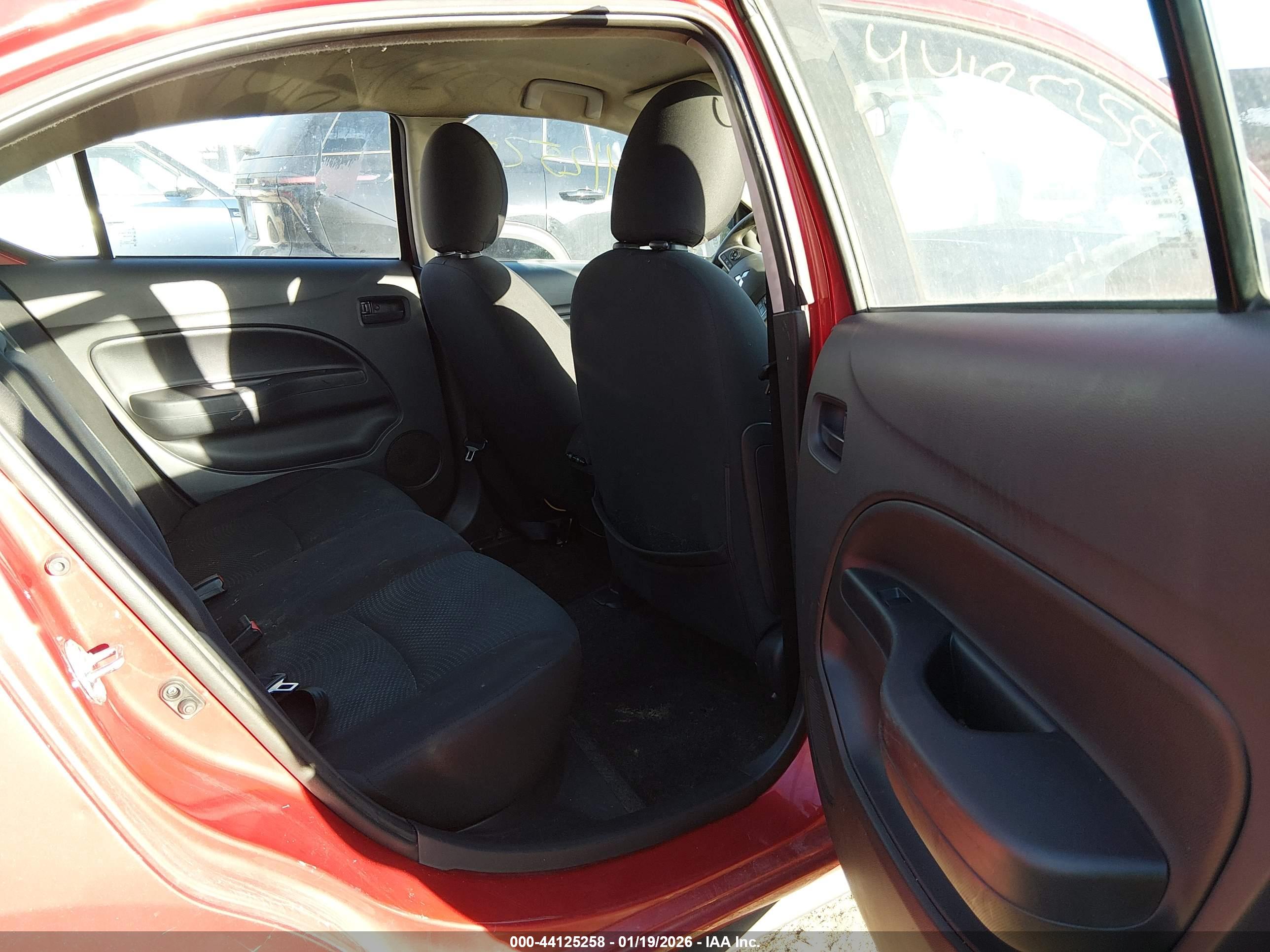 MITSUBISHI MIRAGE image 8