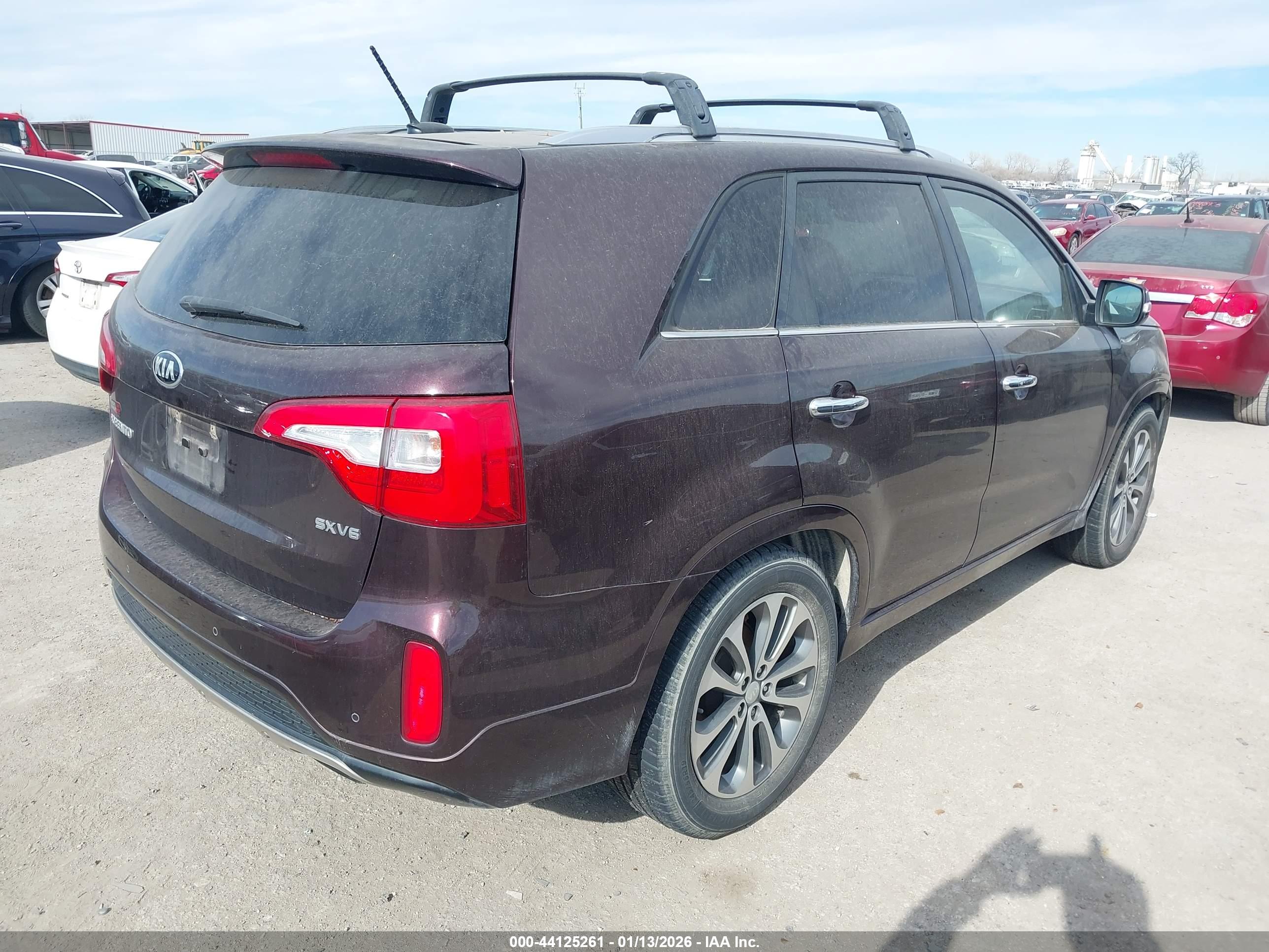 KIA SORENTO image 4