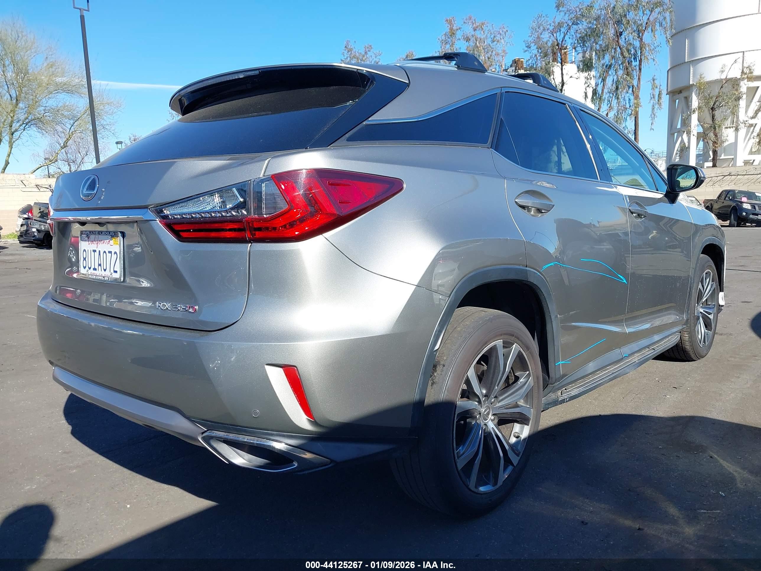 LEXUS RX image 6