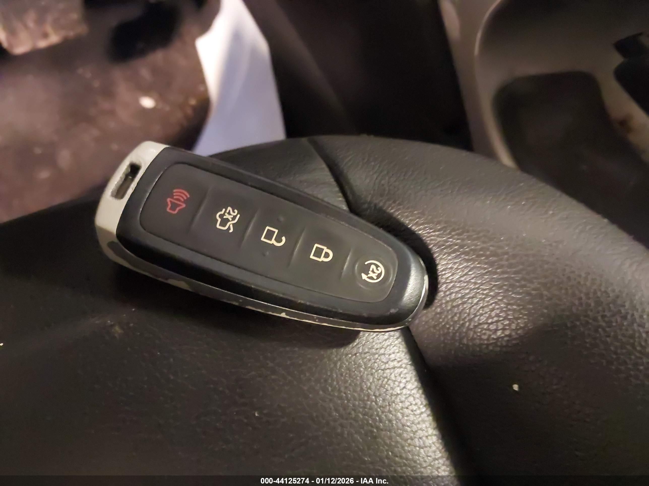 FORD ESCAPE image 11