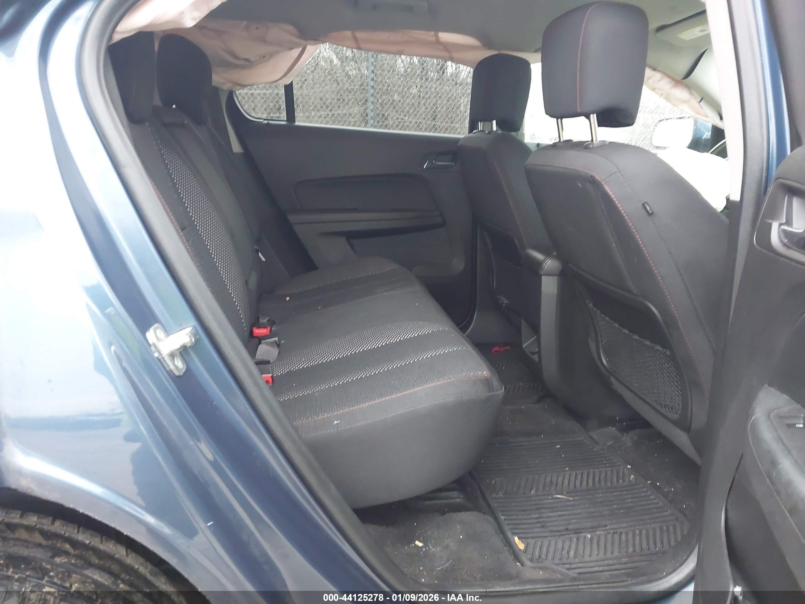 CHEVROLET EQUINOX image 8