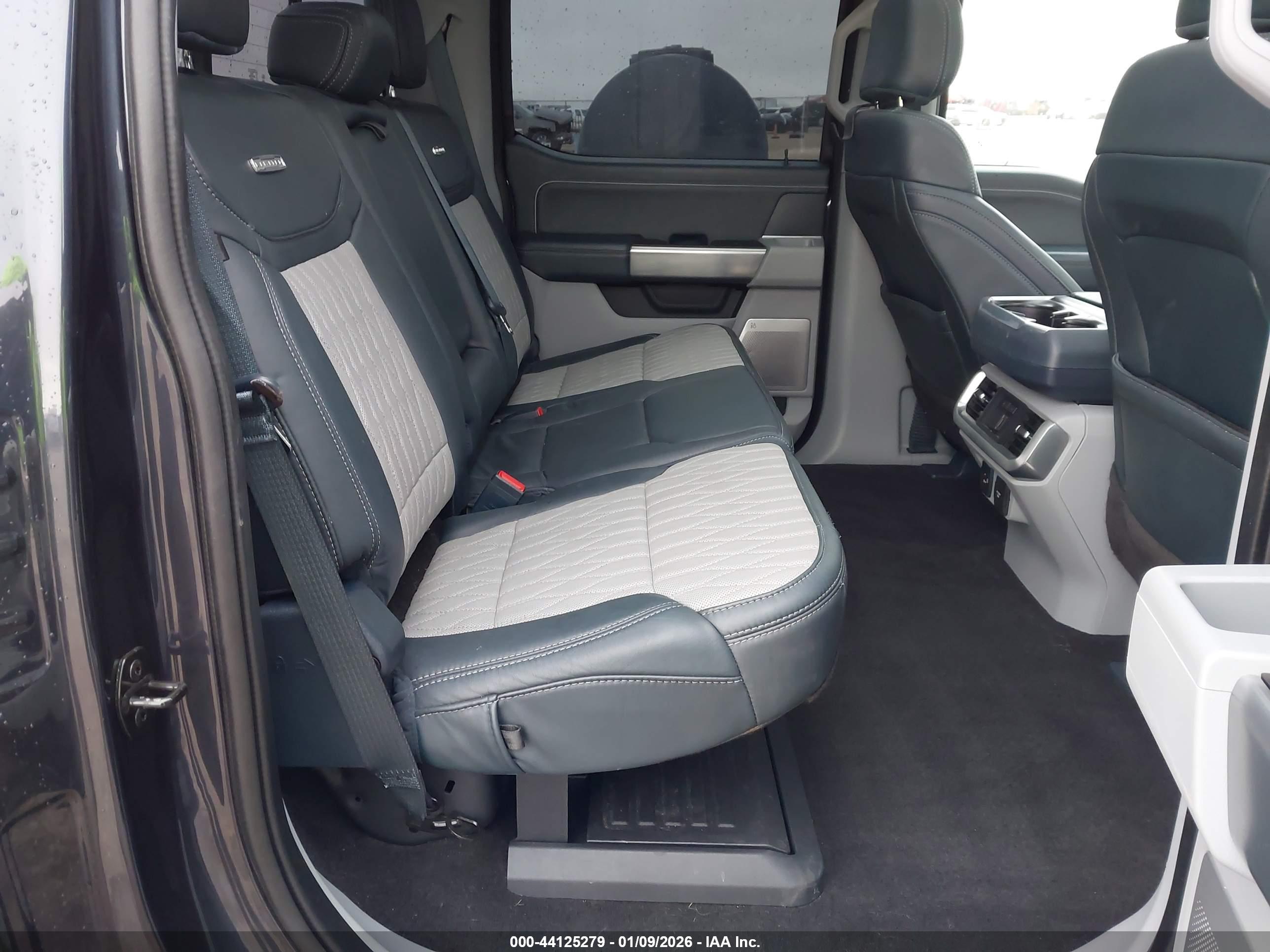 FORD F-150 image 8