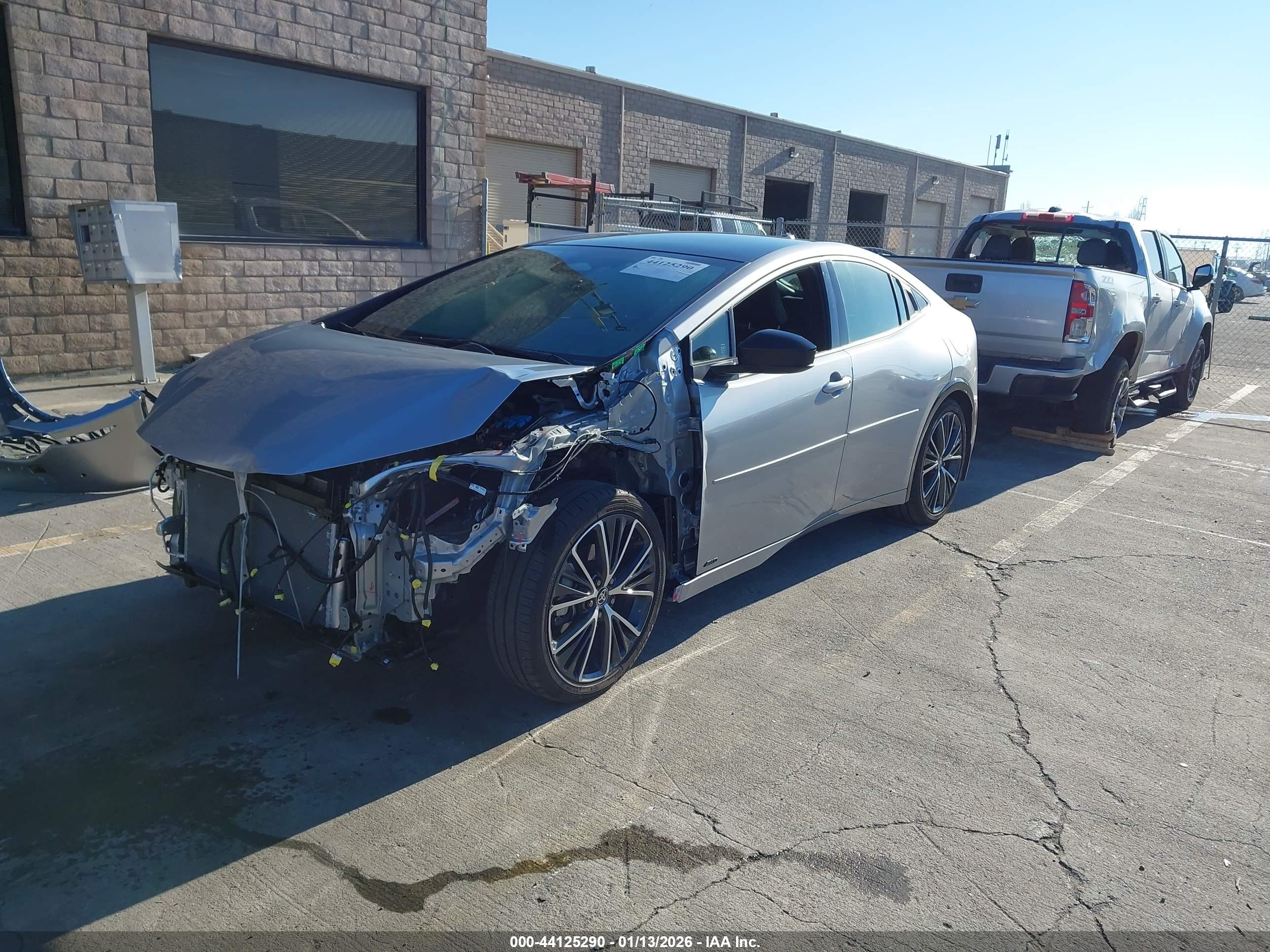 TOYOTA PRIUS image 2