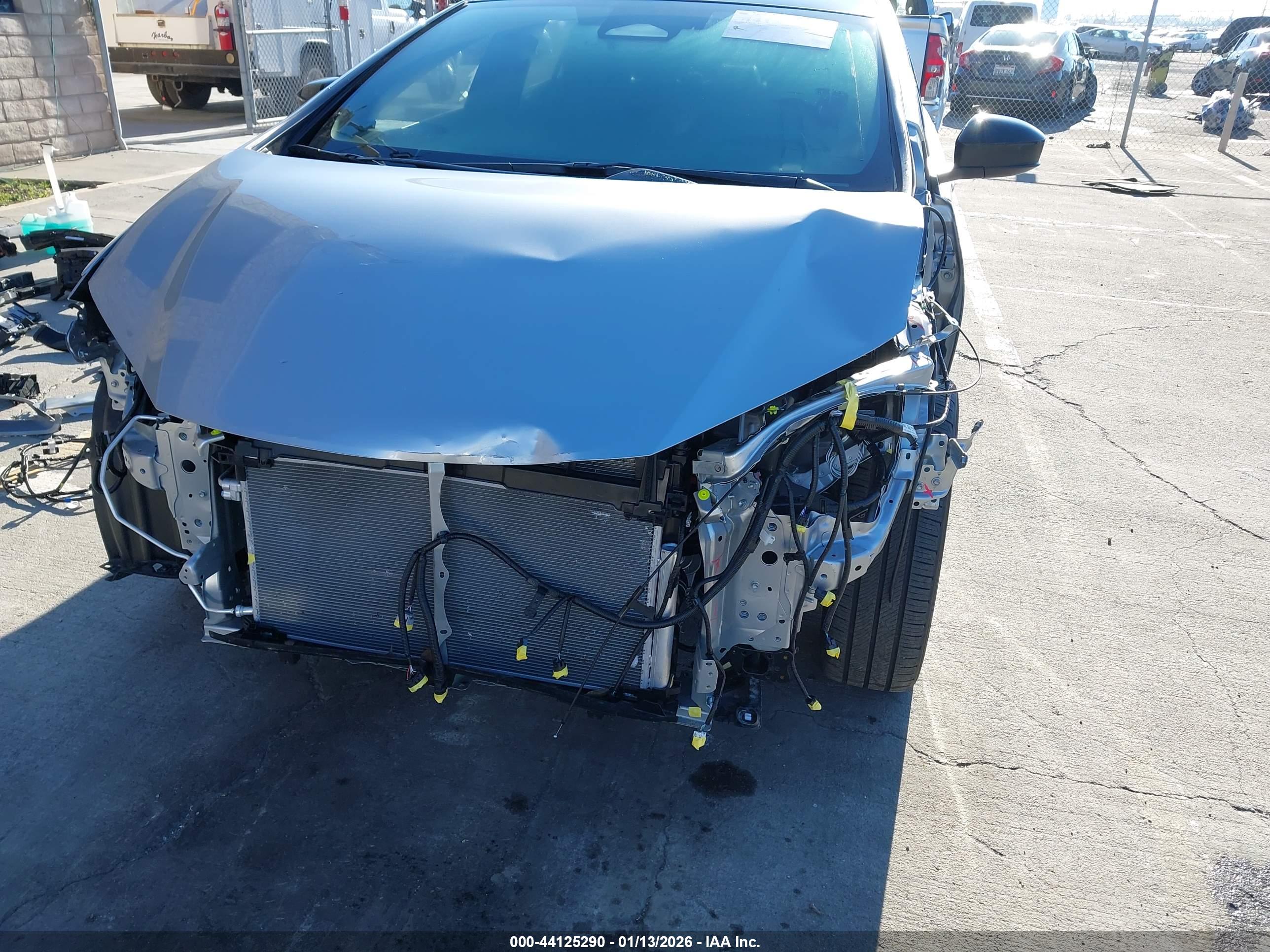 TOYOTA PRIUS image 6