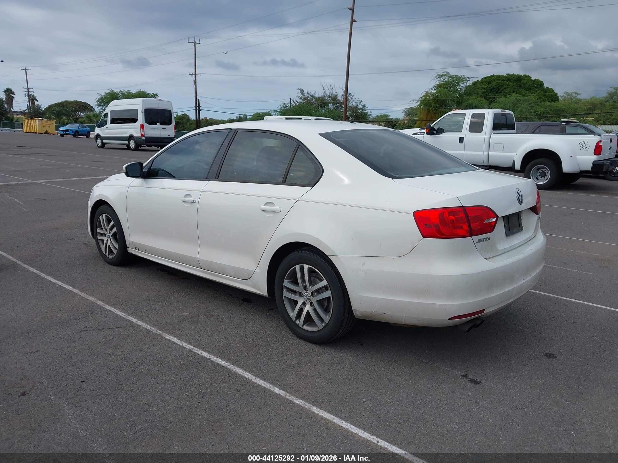 VOLKSWAGEN JETTA image 3