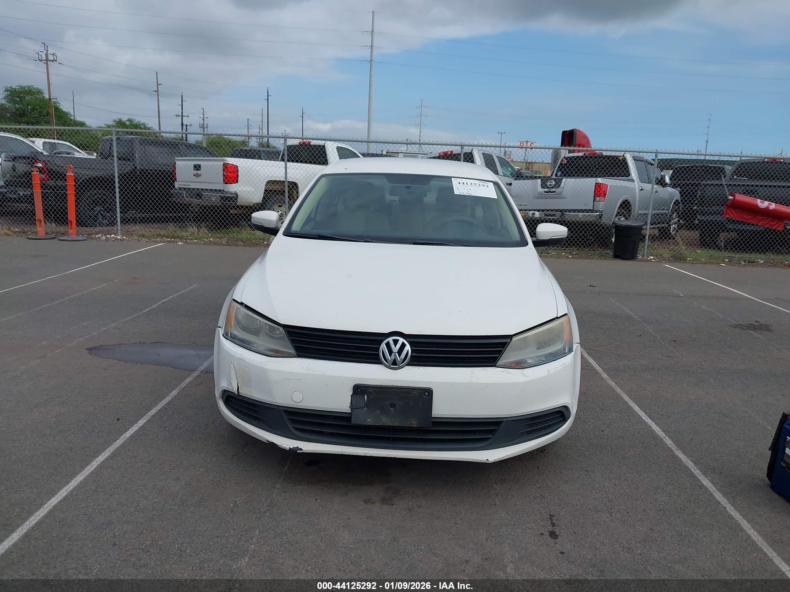VOLKSWAGEN JETTA image 6