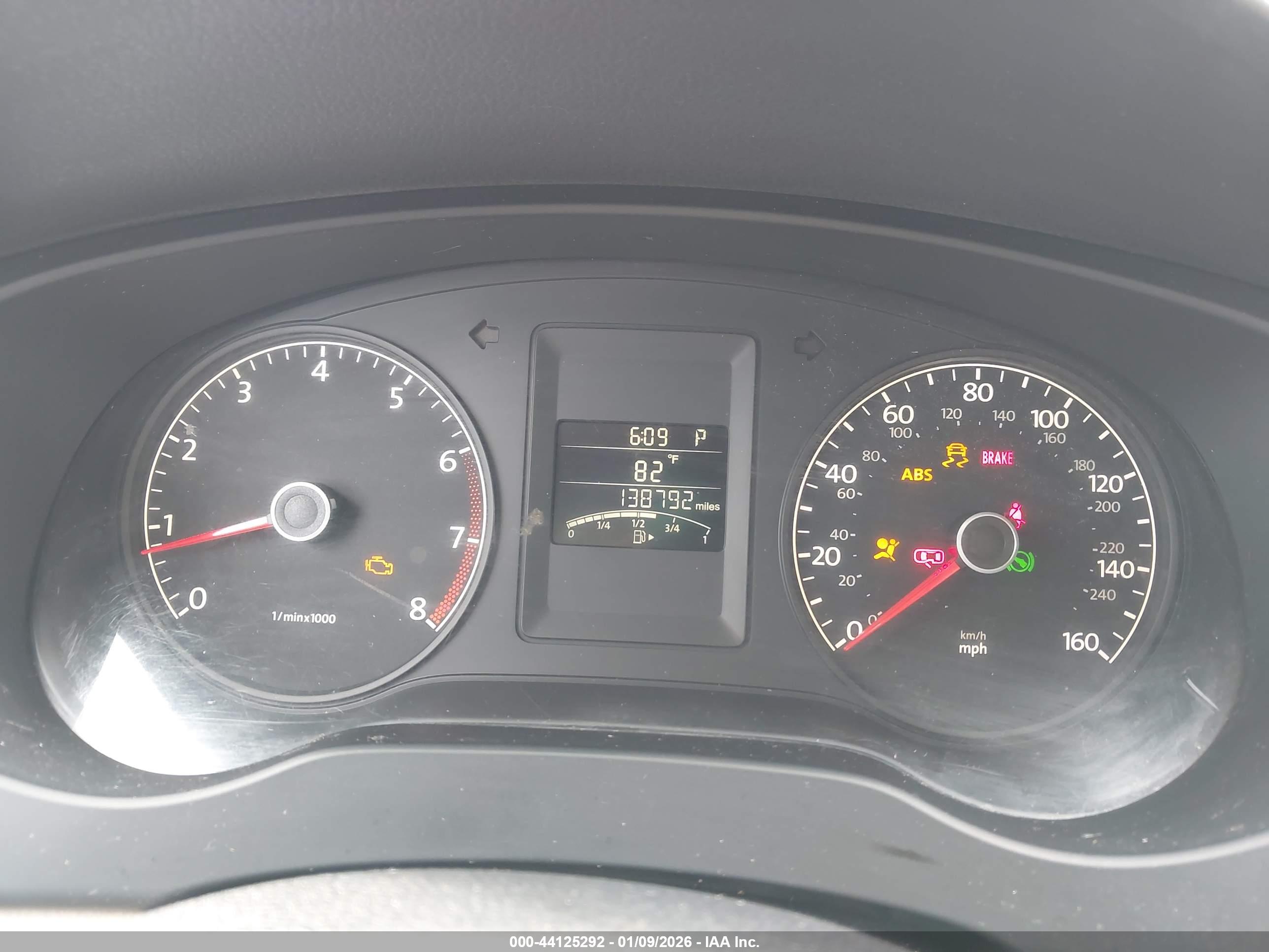 VOLKSWAGEN JETTA image 7