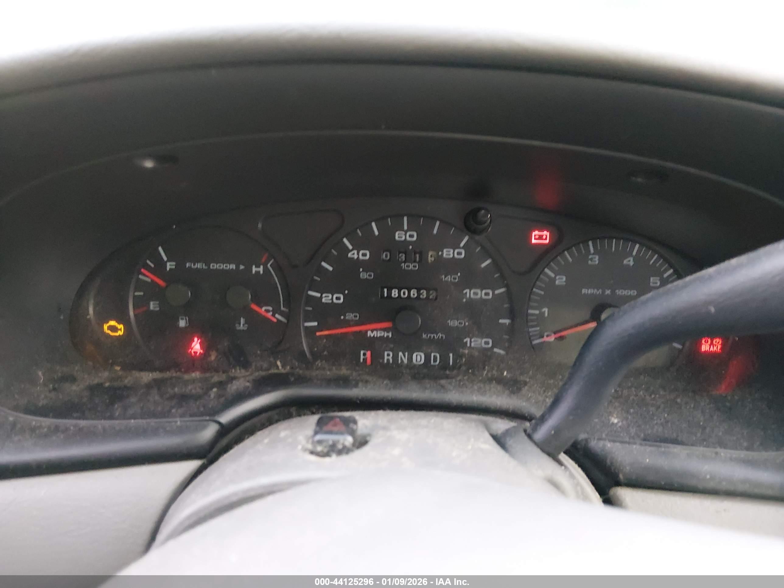 FORD TAURUS image 7