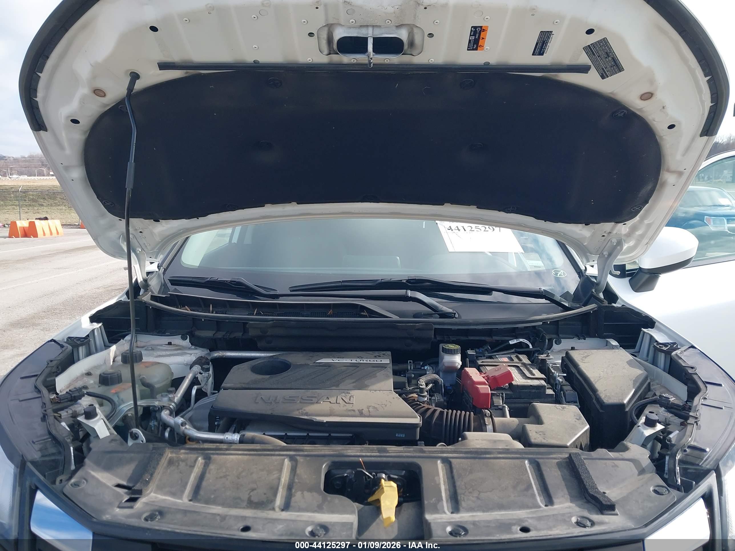 NISSAN ROGUE image 10