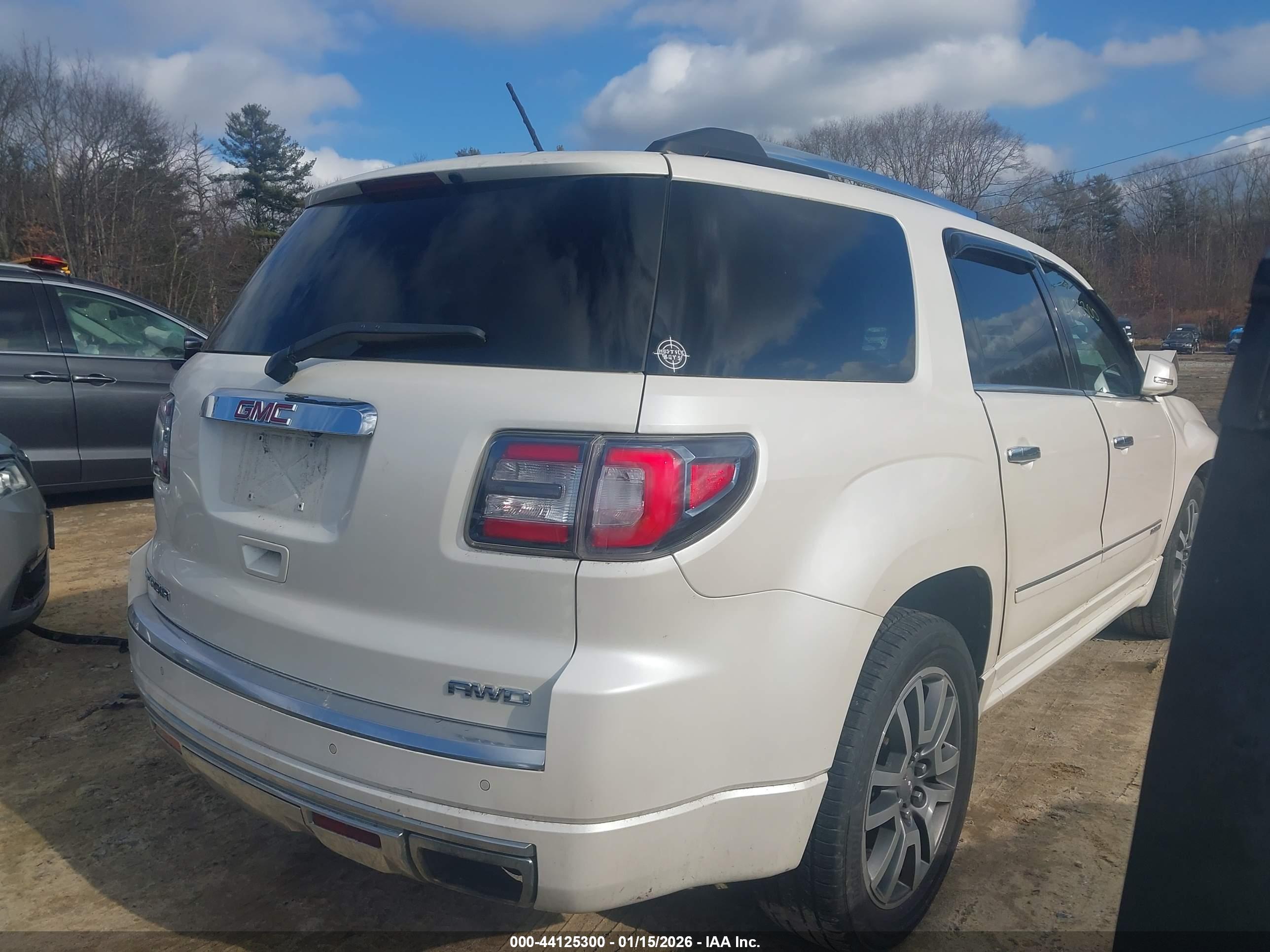 GMC ACADIA image 4