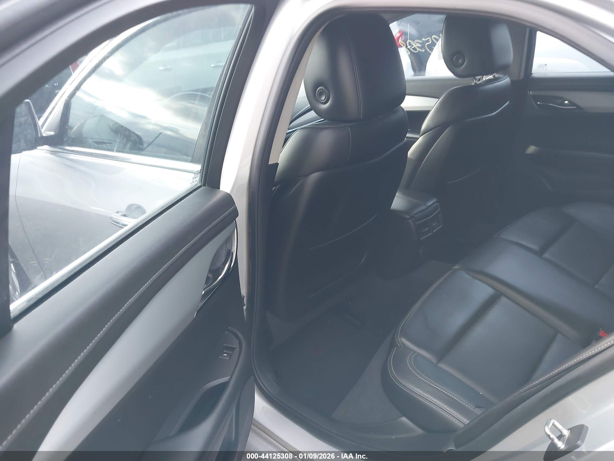 CADILLAC ATS image 8