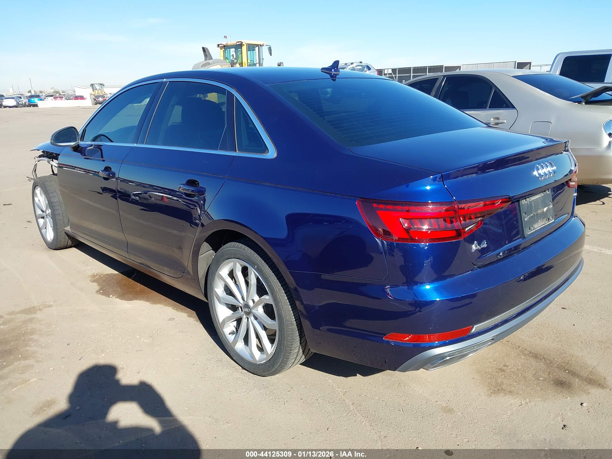 AUDI A4 image 3