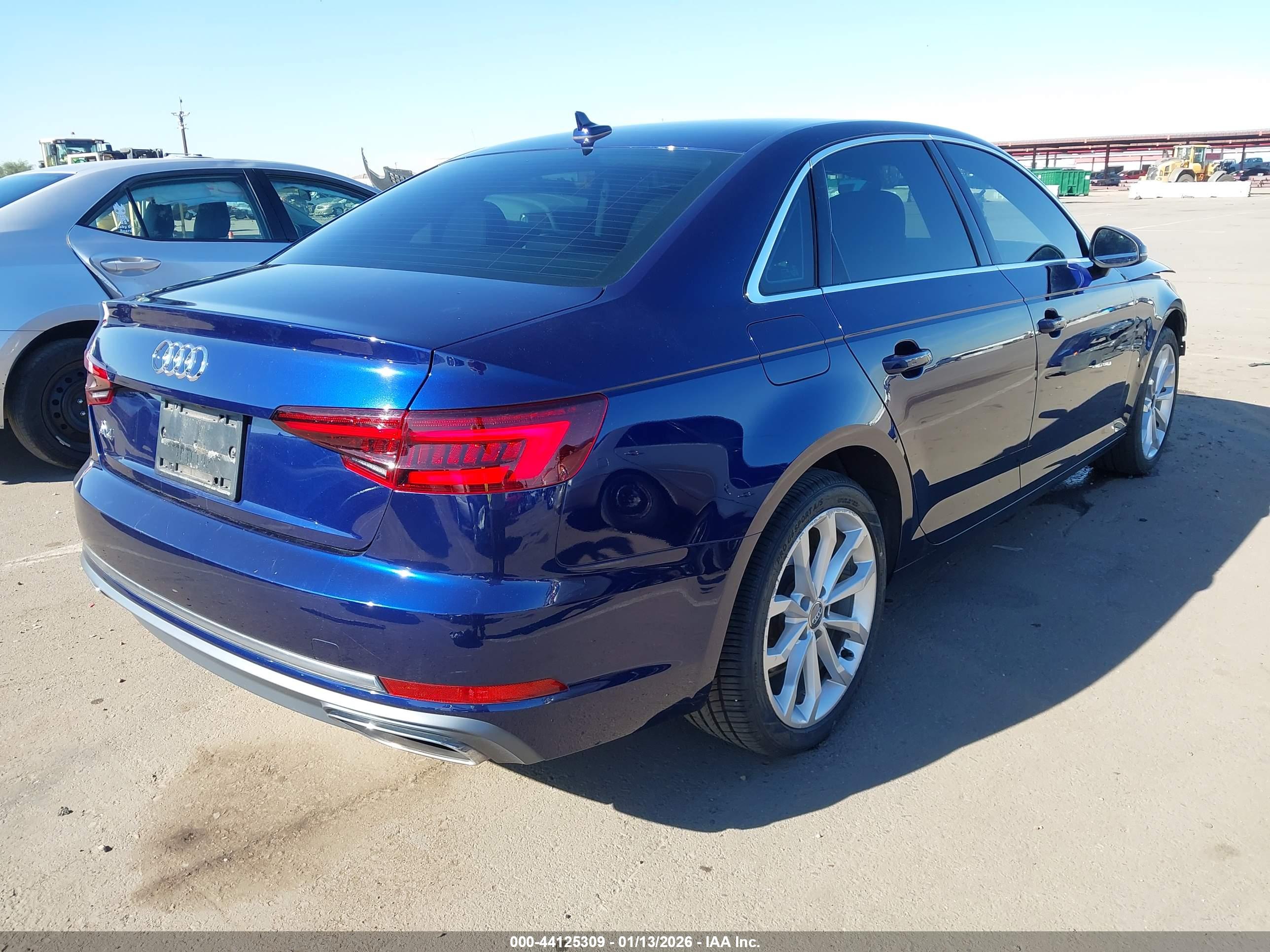 AUDI A4 image 4