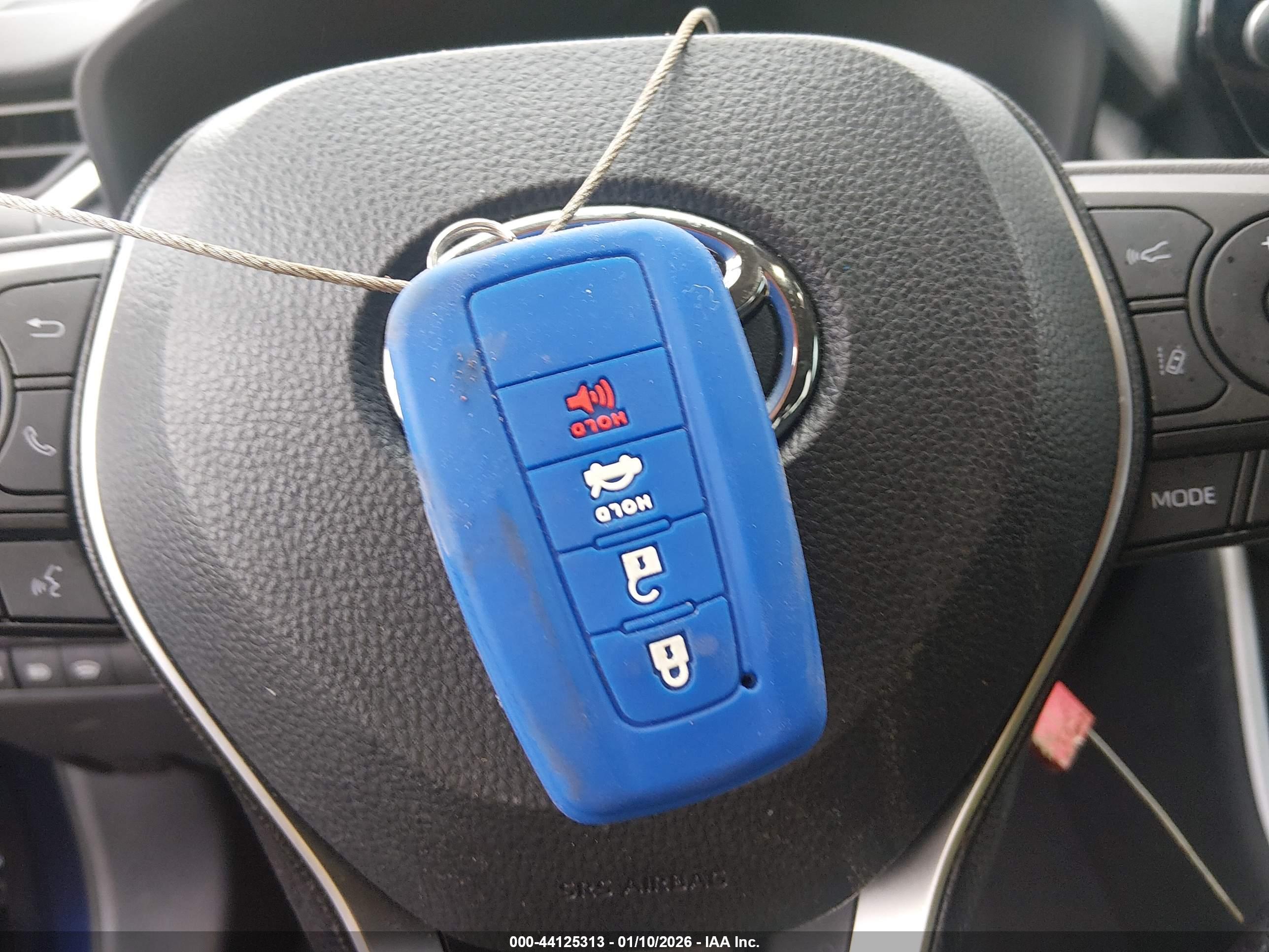 TOYOTA RAV4 image 11