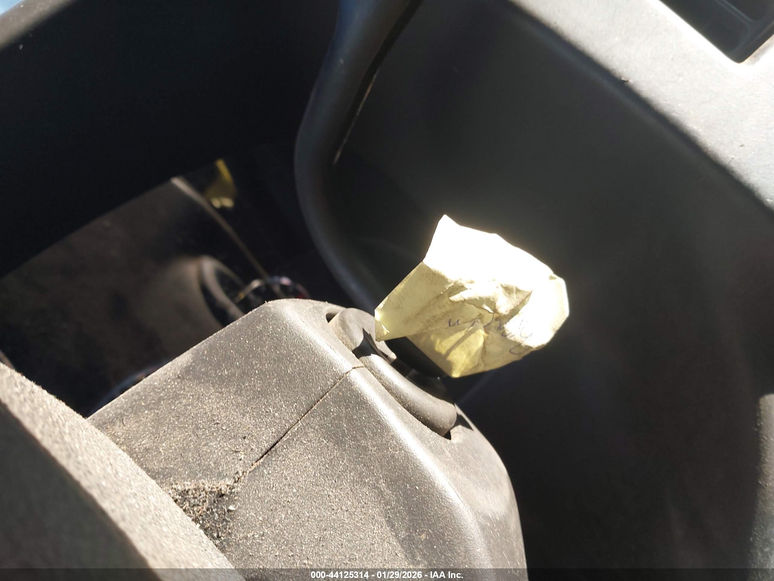 CHEVROLET EXPRESS image 11